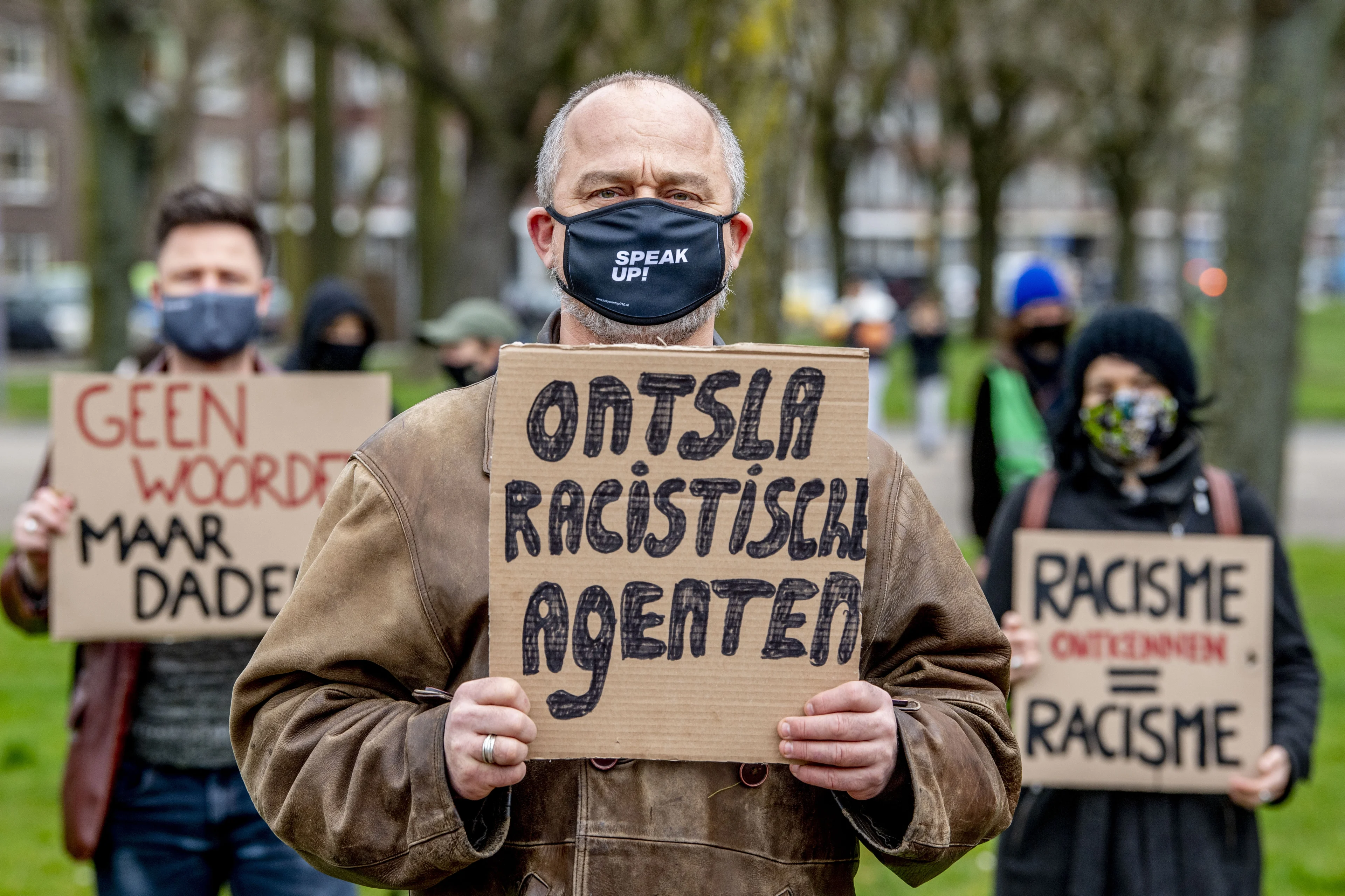 Politieleiding waarschuwt agenten: ontslag dreigt bij racisme