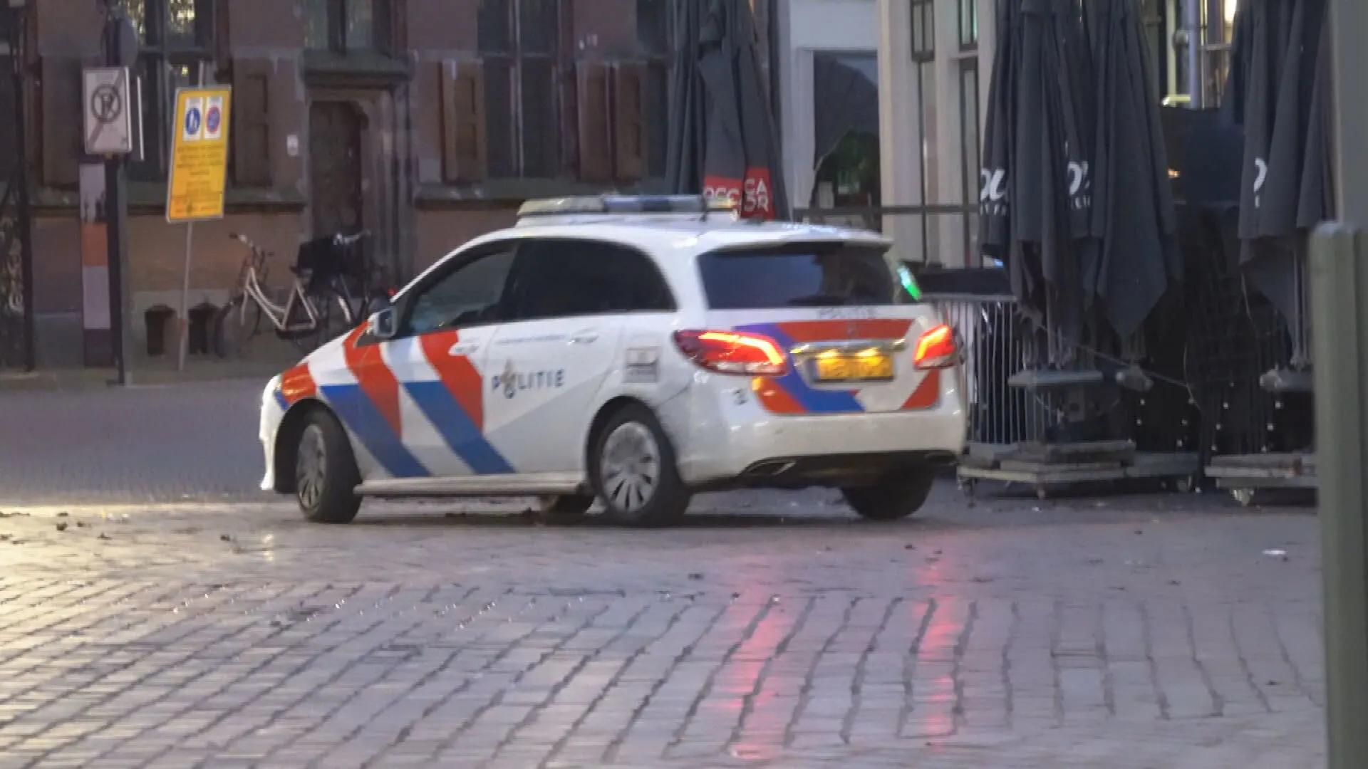 Zwolle in opperste staat van paraatheid om aangekondigde coronarellen, winkeliers halen uit voorzorg terrassen weg