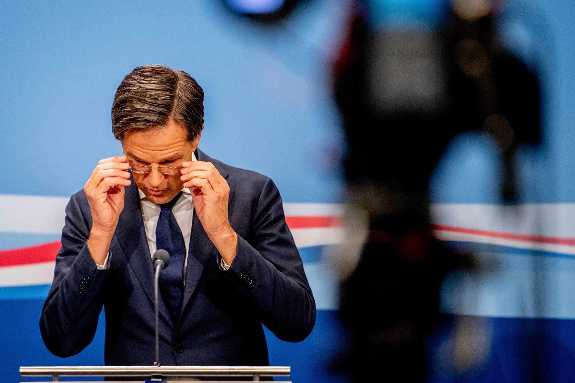 Rutte: blijf coronamaatregelen volgen ondanks vaccinaties