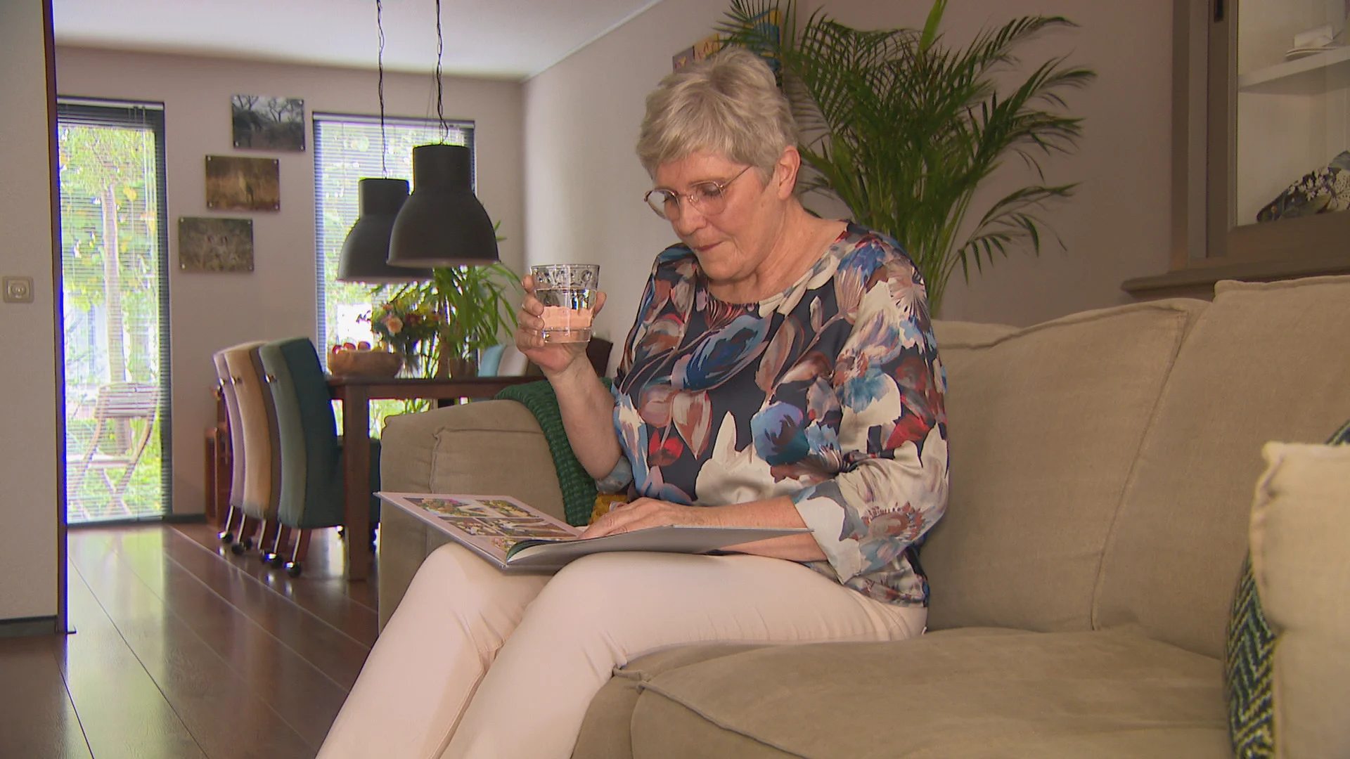 Weduwe doodgestoken Tom (64) strijdt tegen wapenbezit onder jongeren: 'Als je een mes draagt, gebruik je hem'