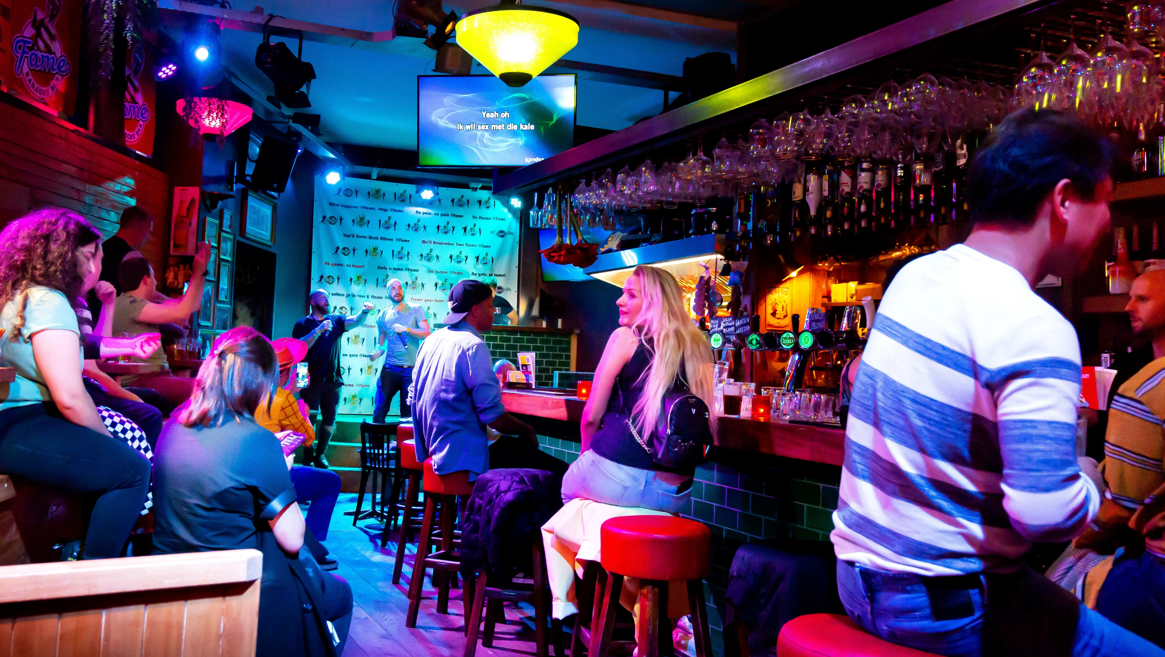 Horecaondernemers bezorgd over vervroegde horecasluiting: 'De horeca gaat kapot'