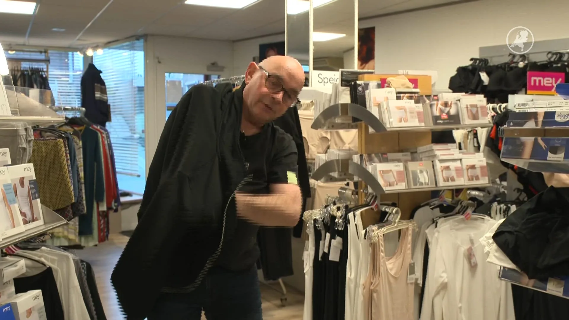 Deze rits biedt uitkomst voor René, die één arm niet kan gebruiken