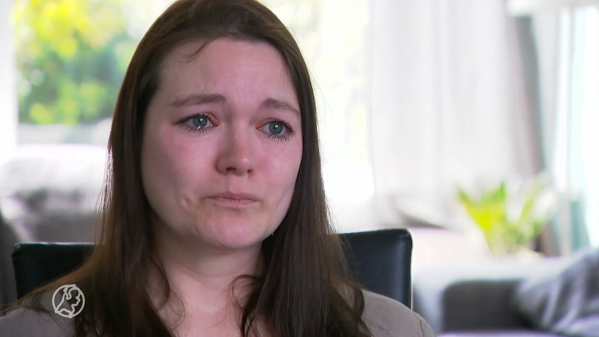 Demonstranten voeren actie bij Tweede Kamer voor 'jeugdzorgaffaire'