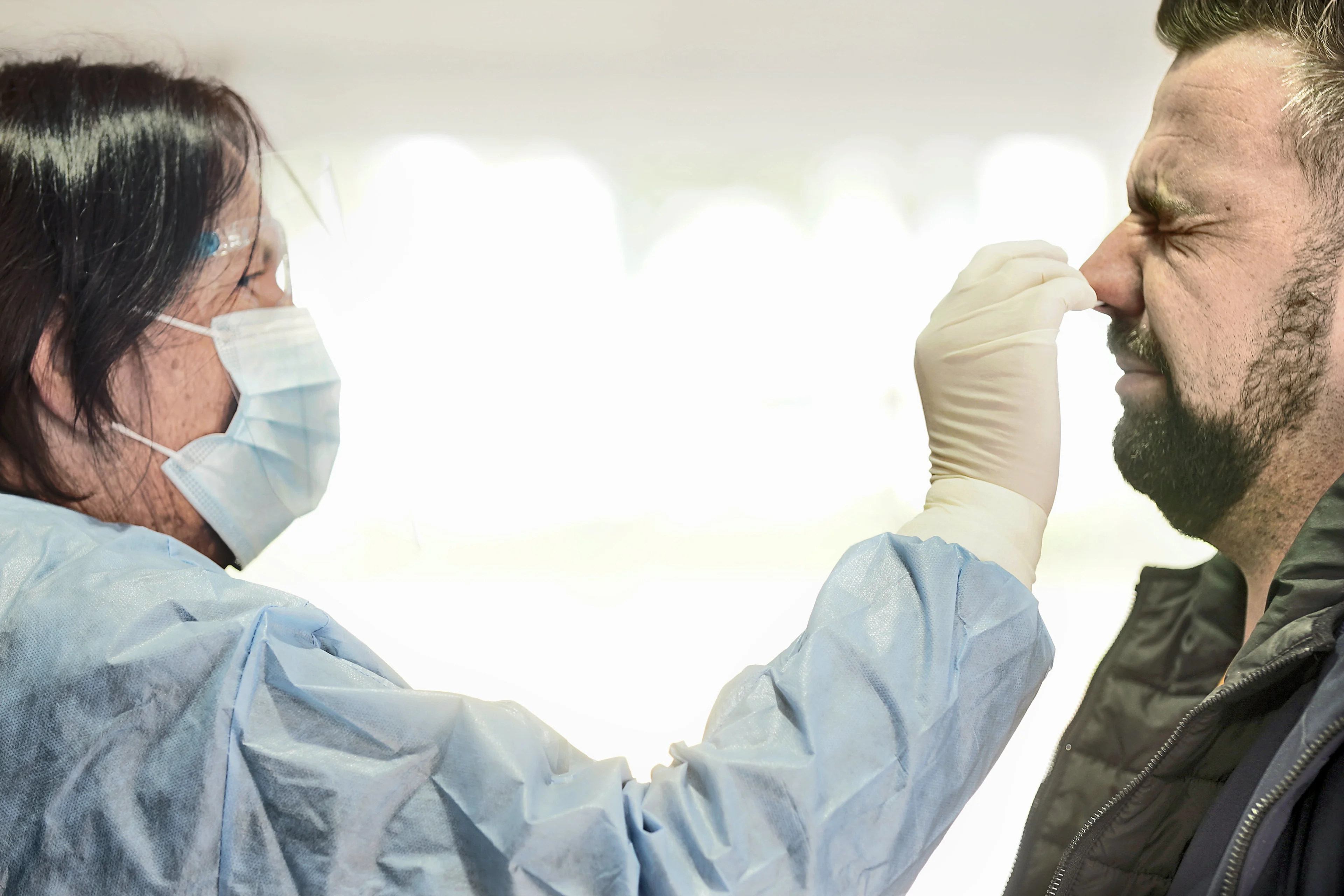 Bijna 8000 nieuwe coronabesmettingen gemeld, nu meer dan 200.000 gevallen