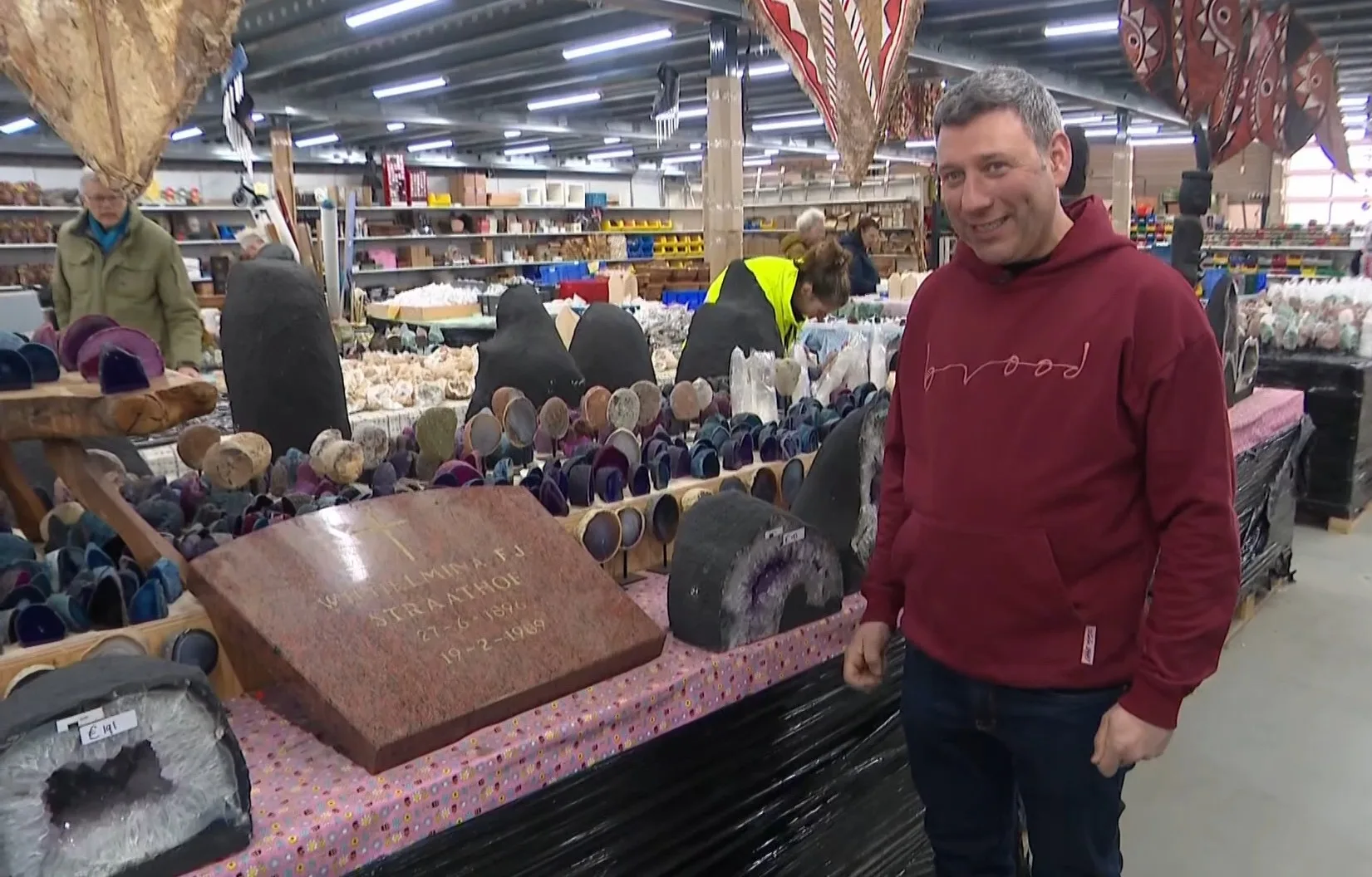 Einde aan opvallend kringloopmysterie: grafsteen weer terug bij familie