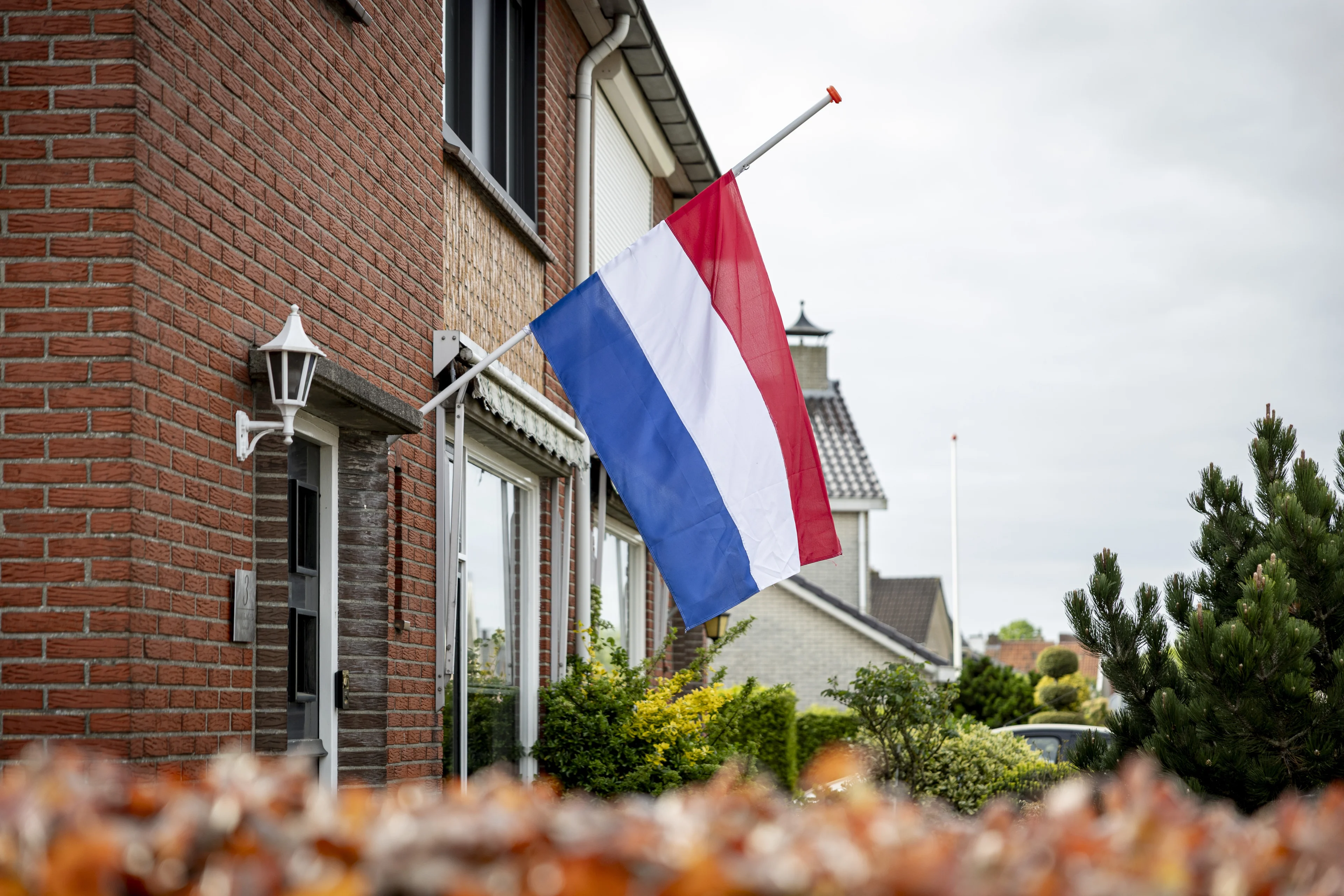 Fris en wisselvallig weer tijdens Dodenherdenking