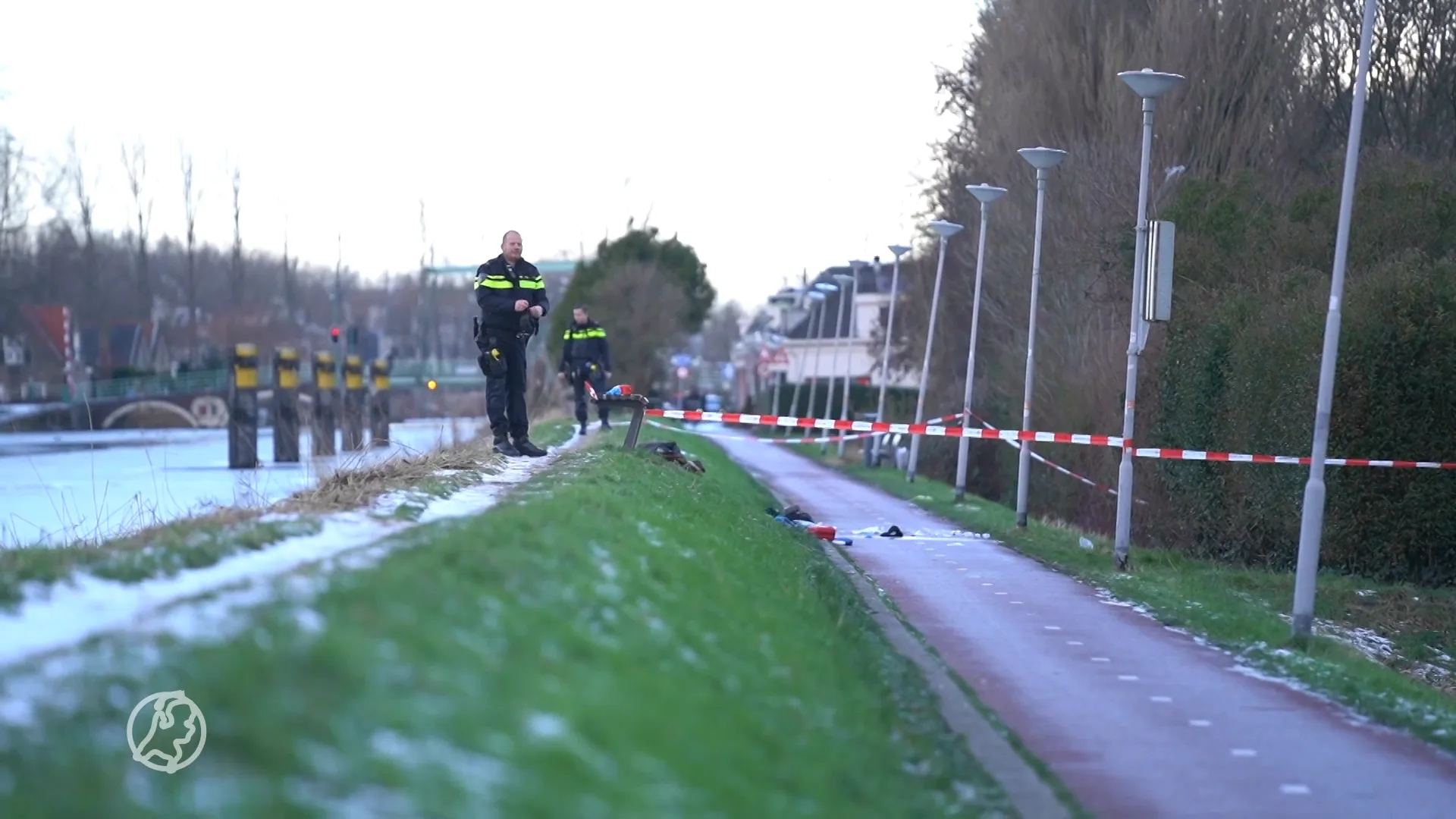 Man (82) zwaargewond na steekpartij op fietspad in Rotterdam