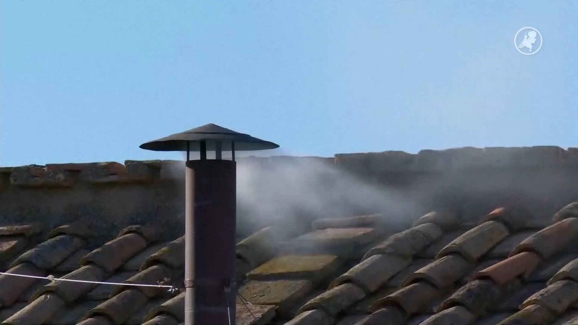 Witte rook: nieuwe paus verkozen