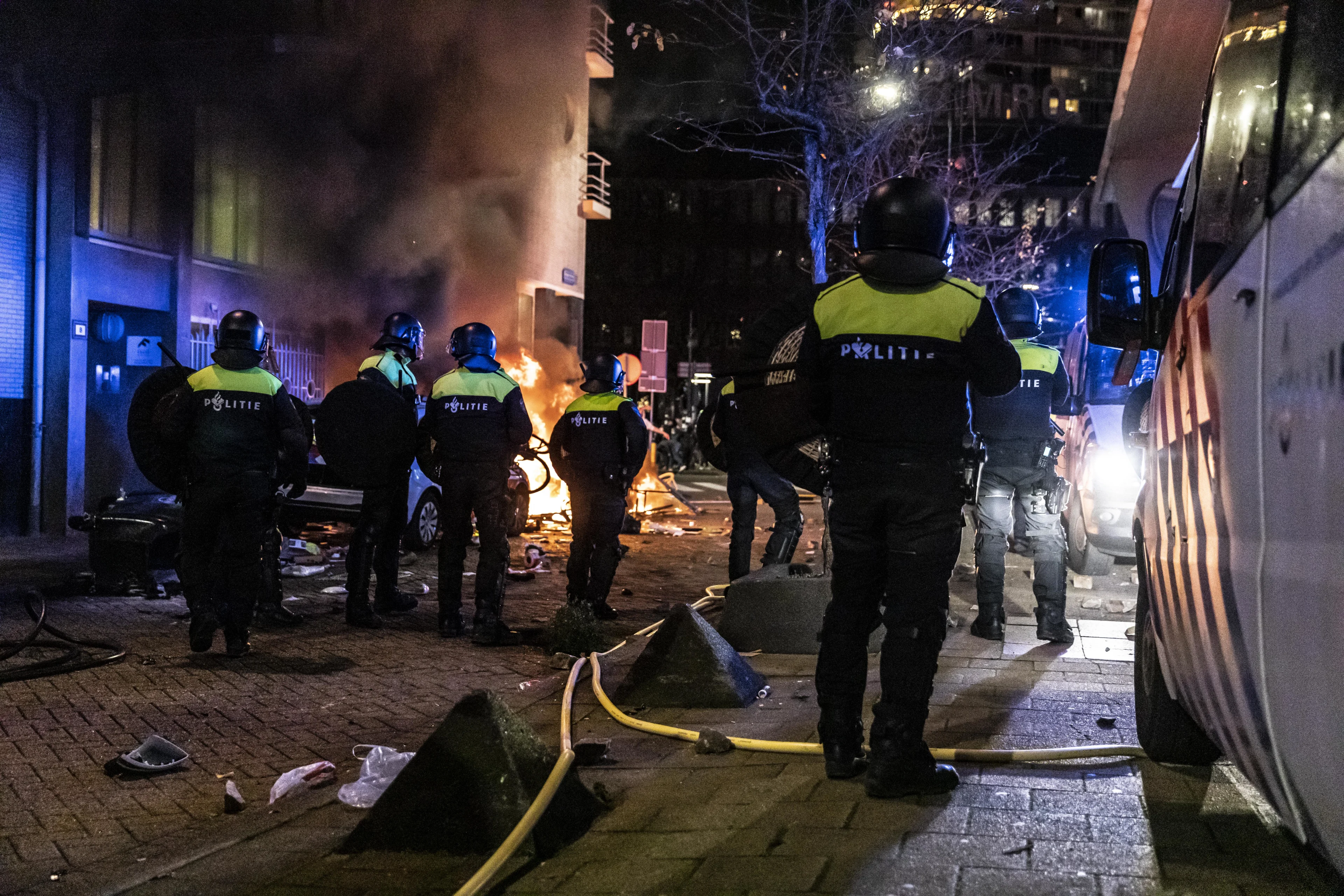 Giovanni werd neergeschoten tijdens de rellen in Rotterdam: 'Ineens vol geraakt in m'n been'