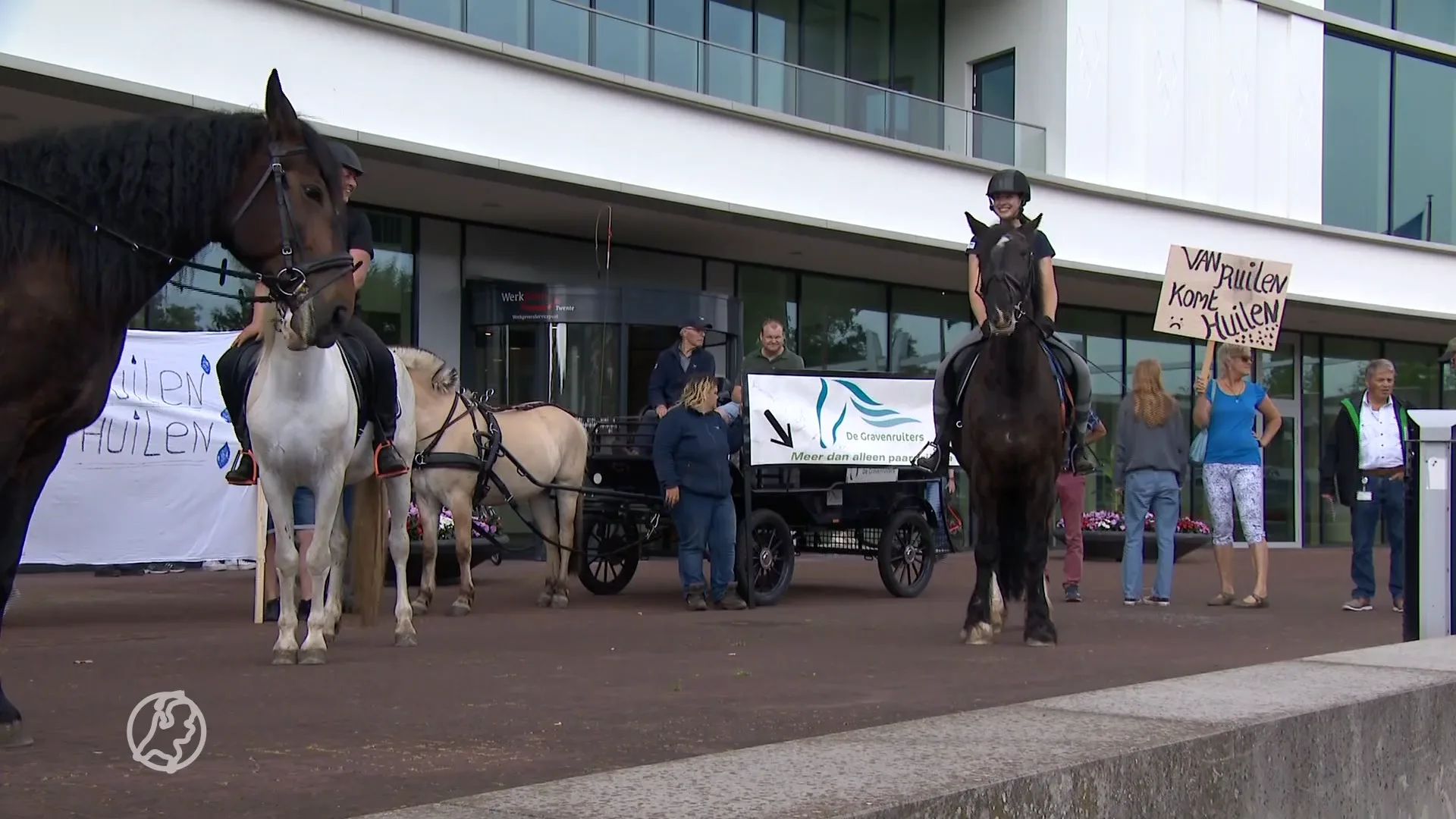 Manege voor gehandicapte kinderen dreigt te moeten sluiten door ruil met gemeente