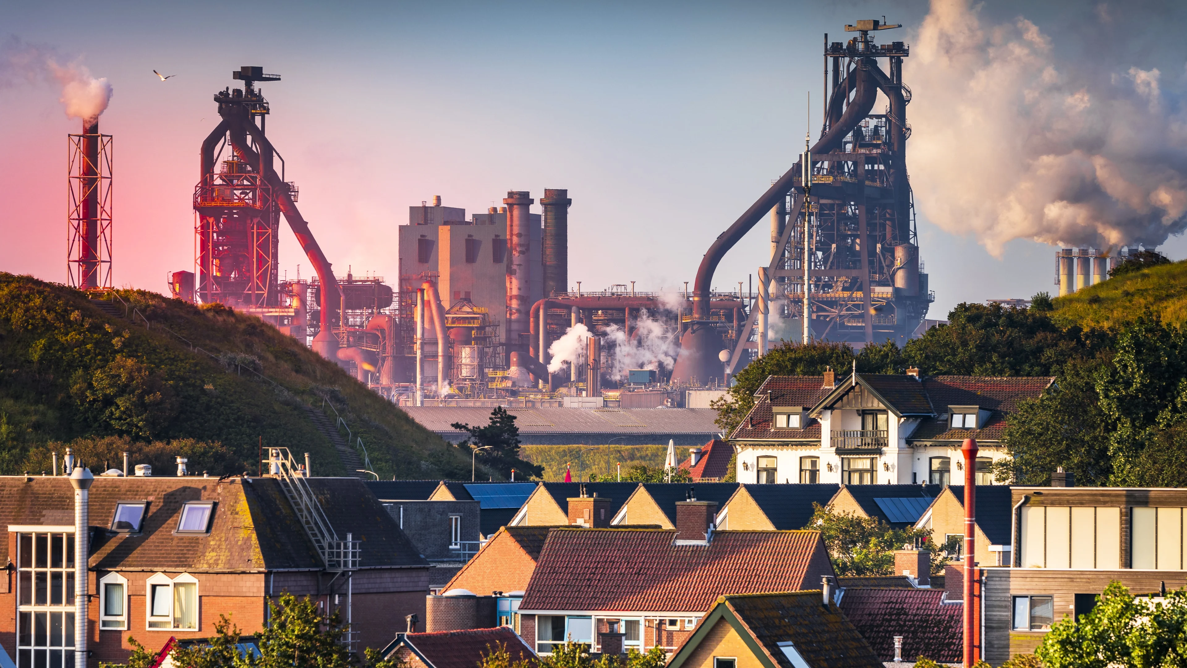 Justitie gaat Tata Steel vervolgen om stofverspreiding: 'Een mooi signaal'