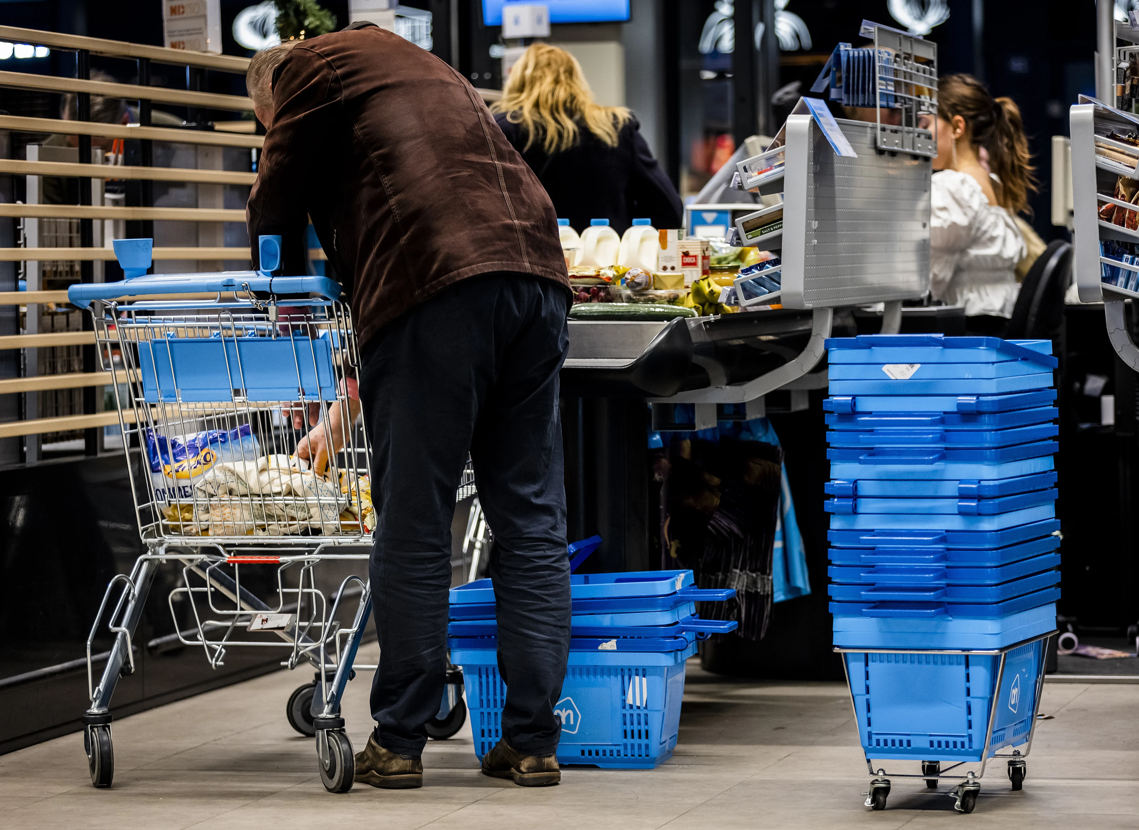 Man bestolen van envelop met geld tijdens epileptische aanval in supermarkt