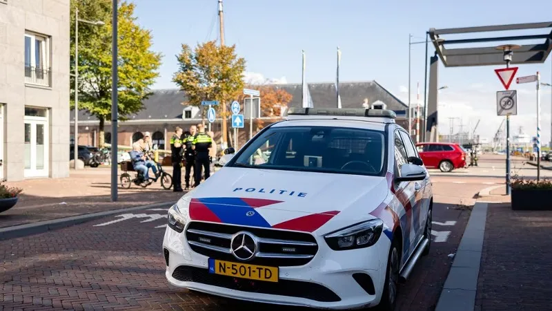 Hond doodgereden, bestuurder rijdt door in Den Helder