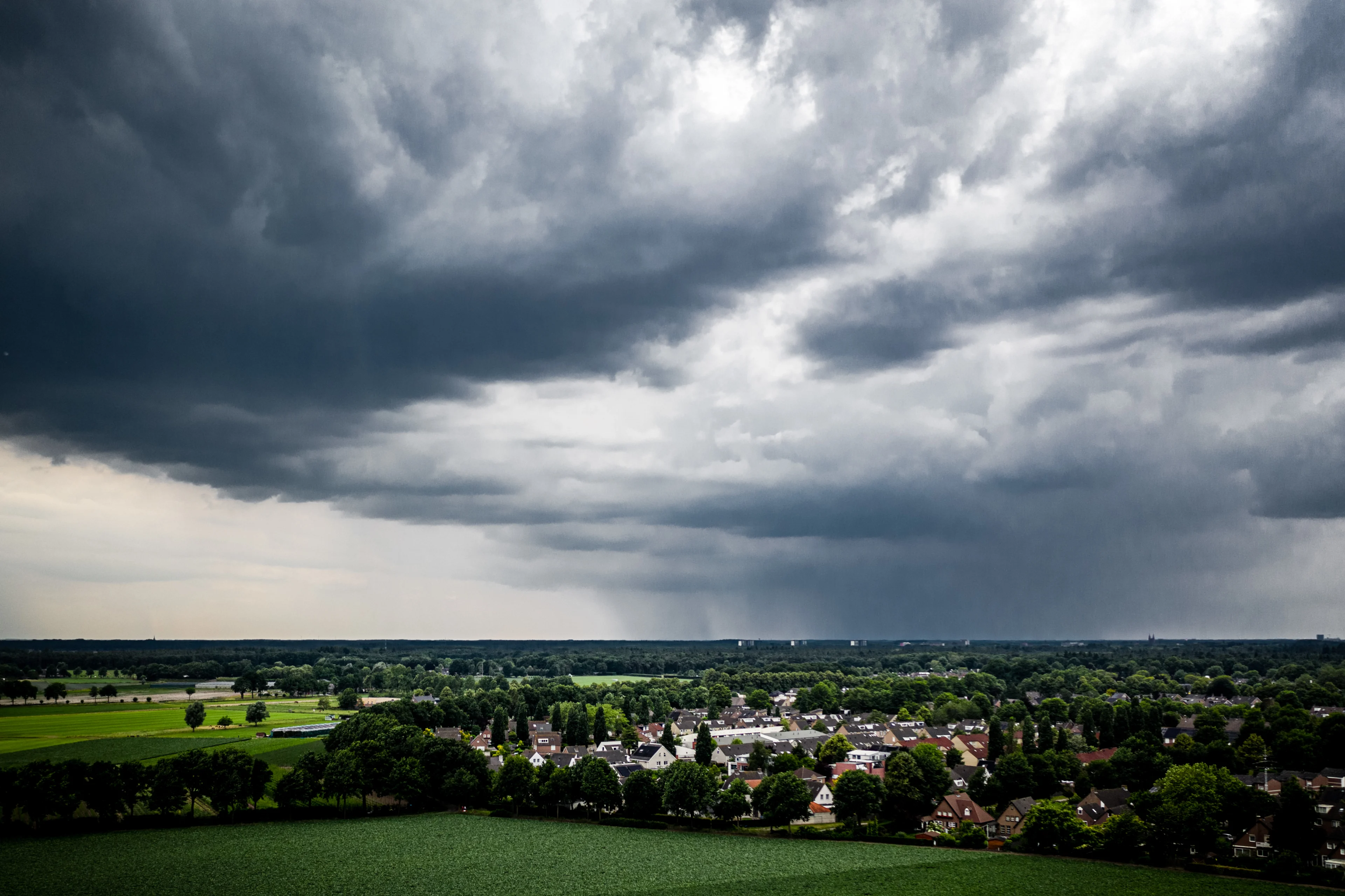 Code geel in hele land vanwege noodweer en onweersbuien