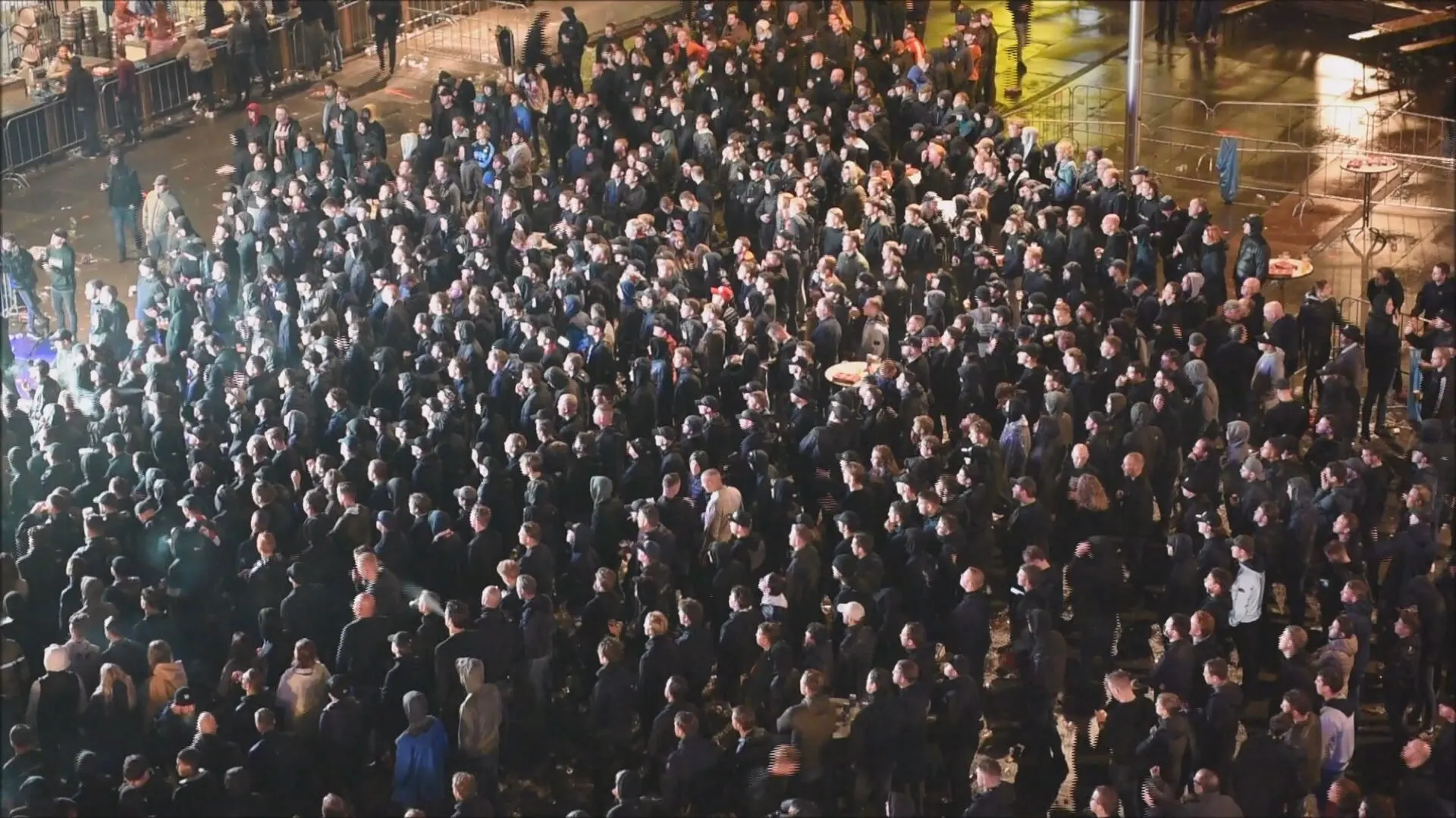 Burgemeester Tilburg: 'Massale bijeenkomst Willem II-fans op plein was bewuste keuze'