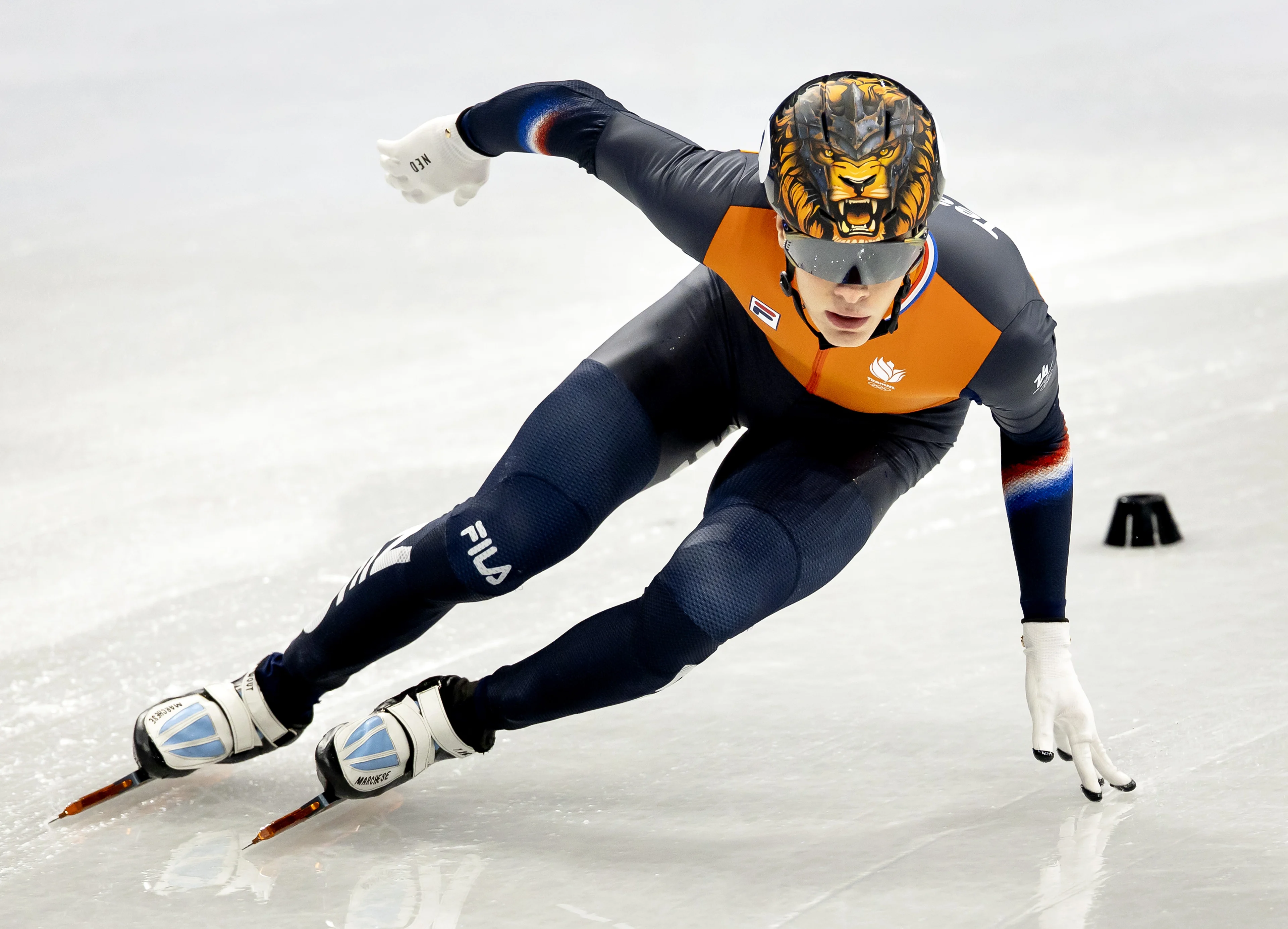 Shorttracker Van 't Wout wint op Spelen na 1000 meter ook goud op 1500 meter