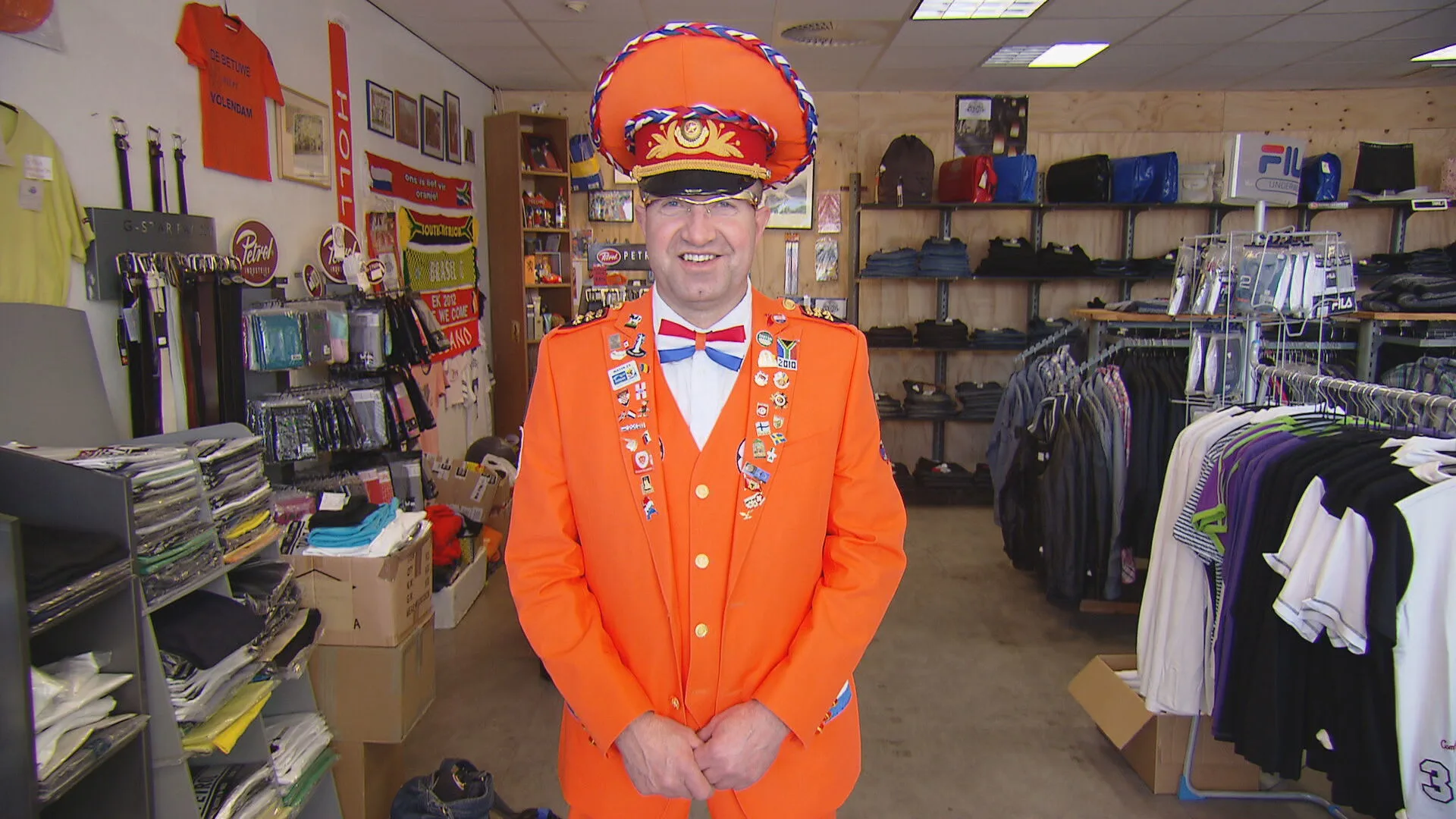 Nederlands elftal voor het eerst op eindtoernooi zonder steun Oranje Generaal