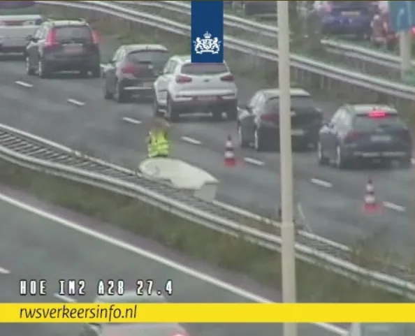 Automobilist mist (de) boot op A1 bij Amersfoort-Noord