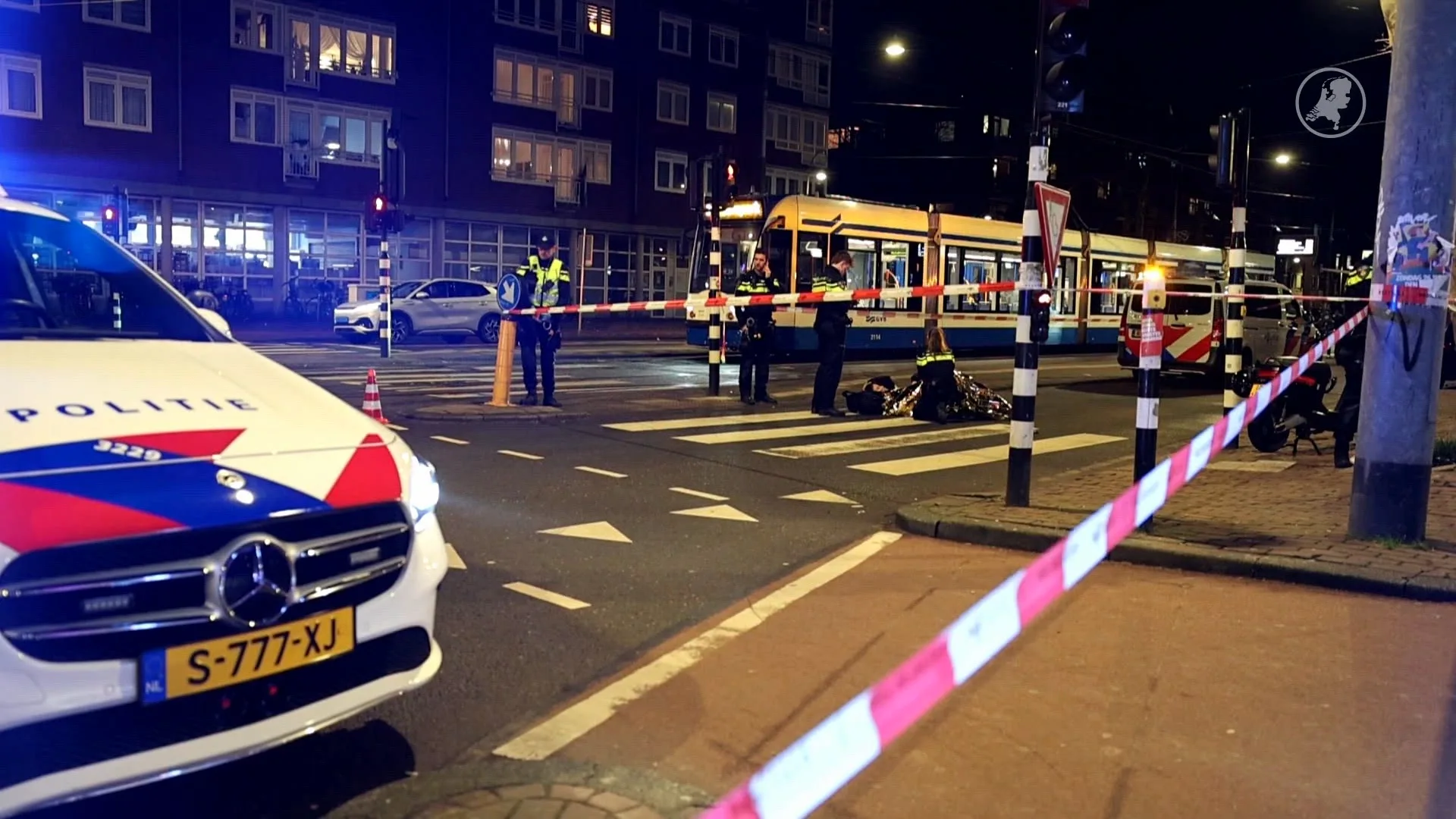 Twee mensen aangereden in Amsterdam tijdens politieachtervolging