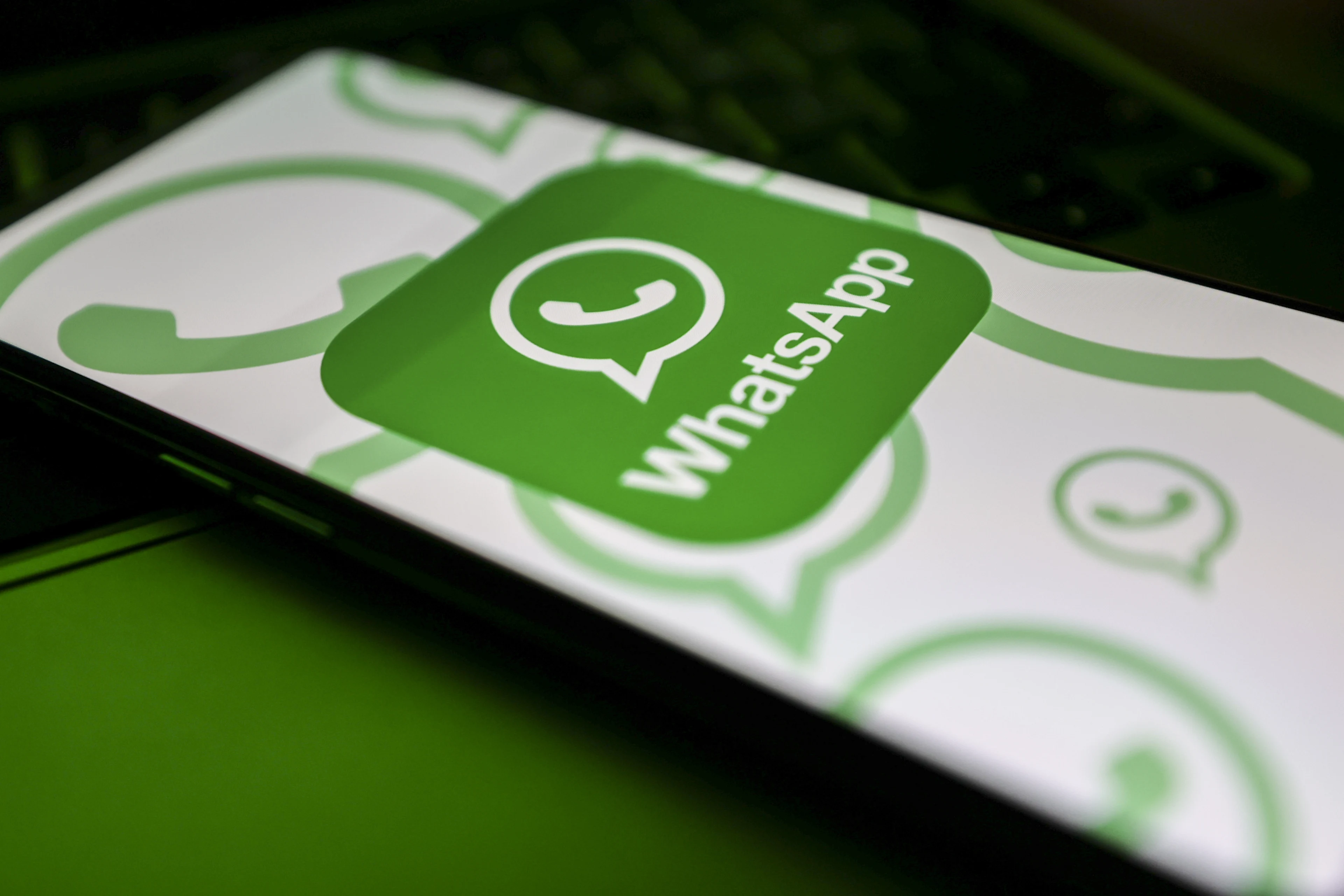 WhatsApp werkt aan functie waarmee je kunt chatten zónder account
