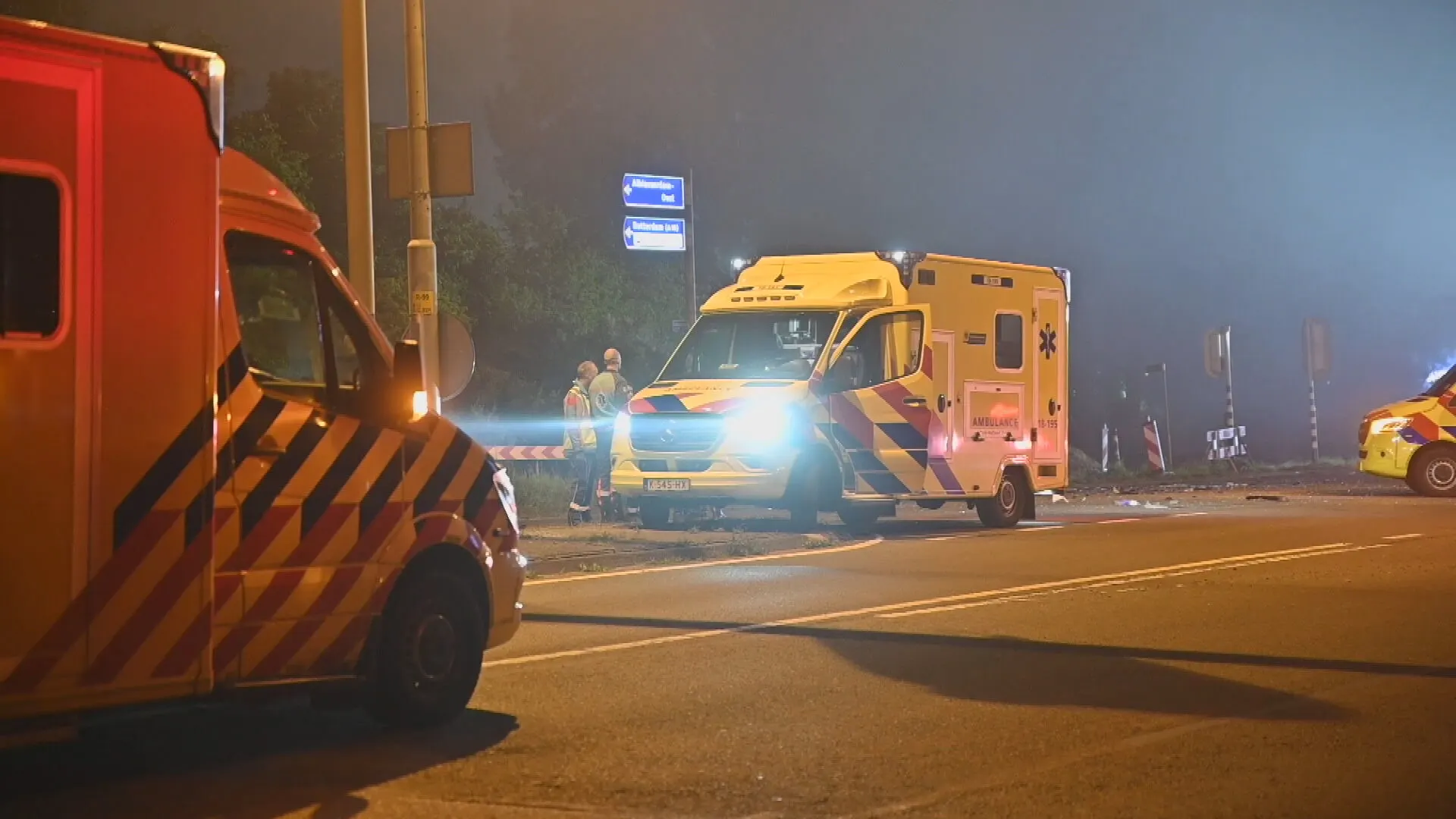 Tweede persoon overleden na botsing tussen auto en scooter vannacht in Alblasserdam