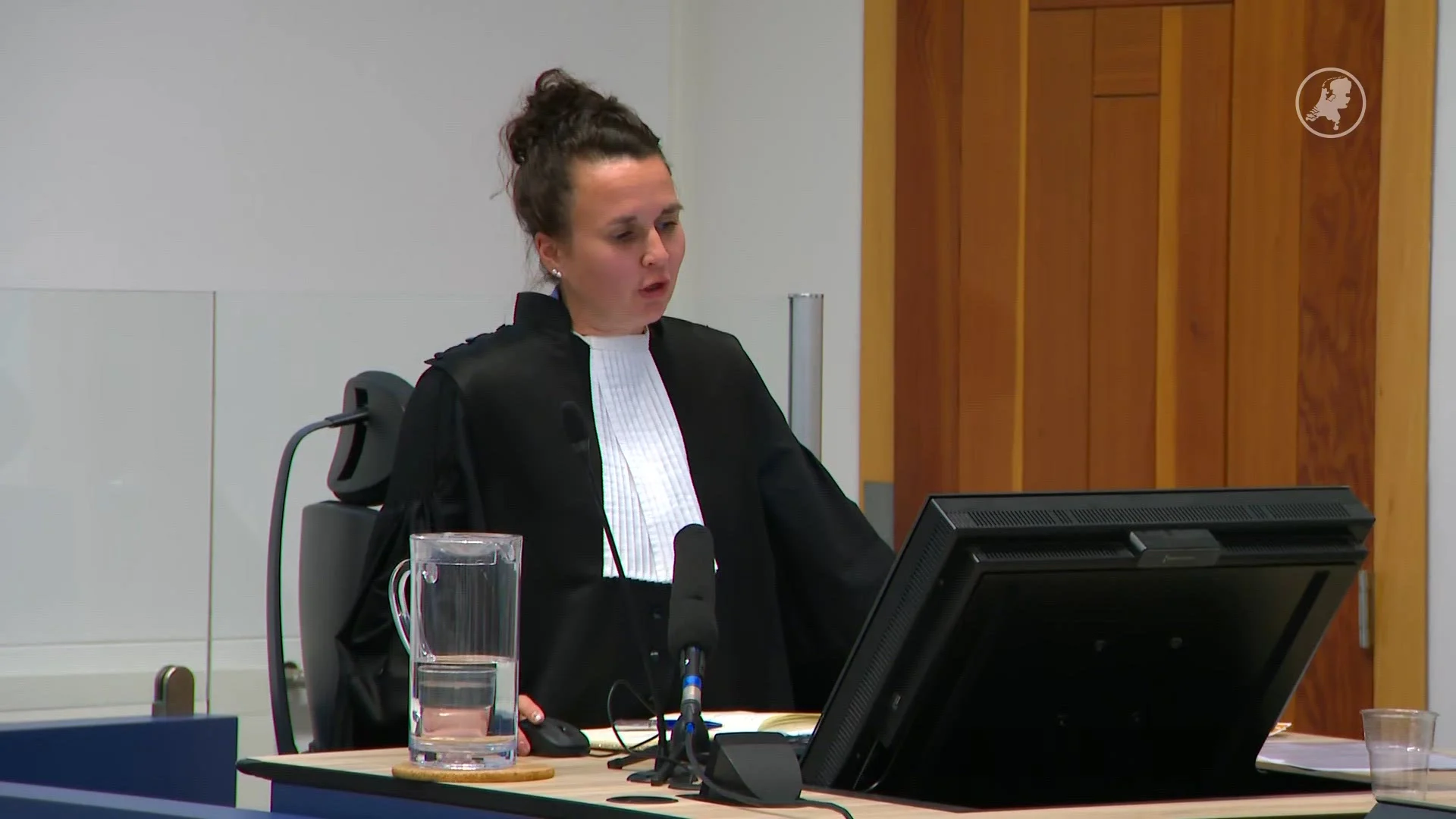 OM eist gevangenis- en taakstraf voor stelen knuffels herdenkingsplek Winschoten