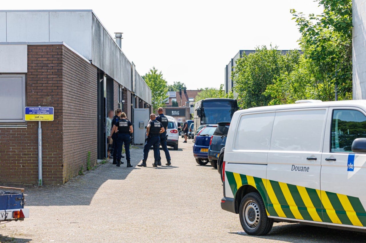 Douane en politie stuitten op tonnen aan illegale sigaretten