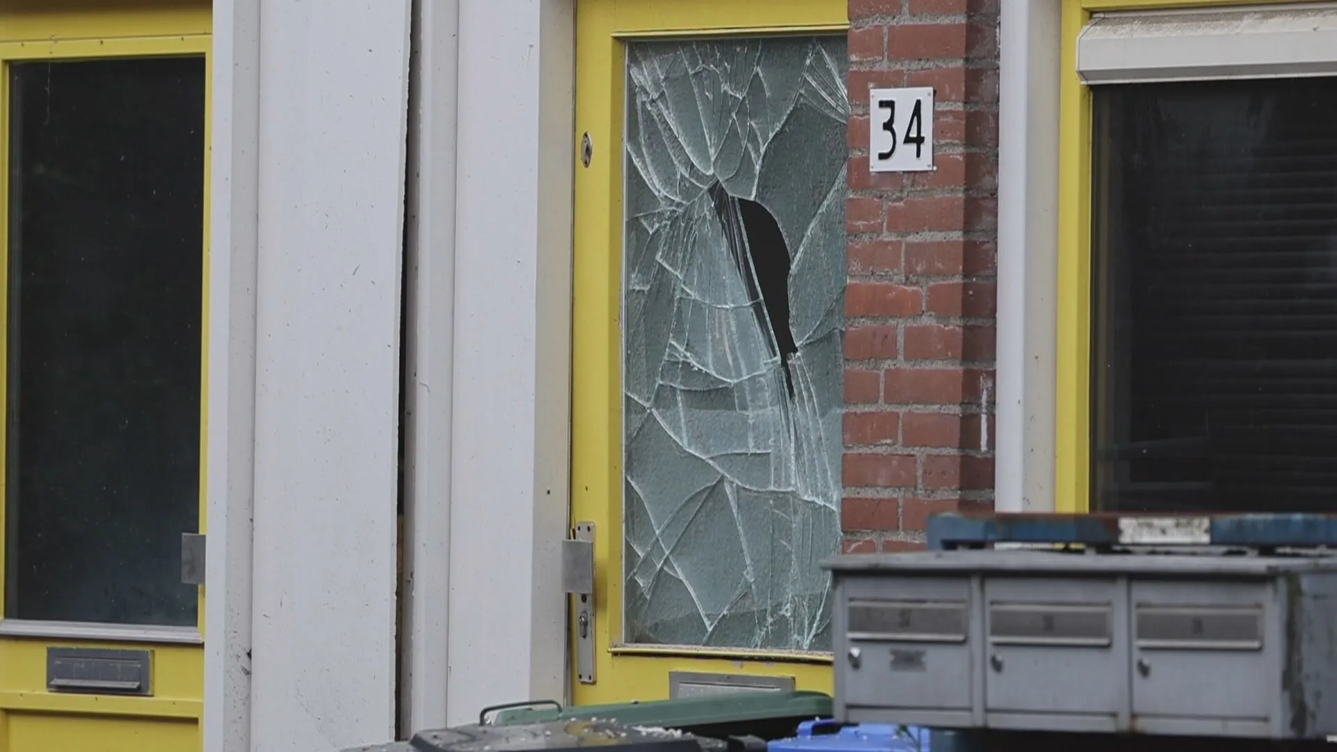 Harde explosie blaast ruiten uit woningen in Delft