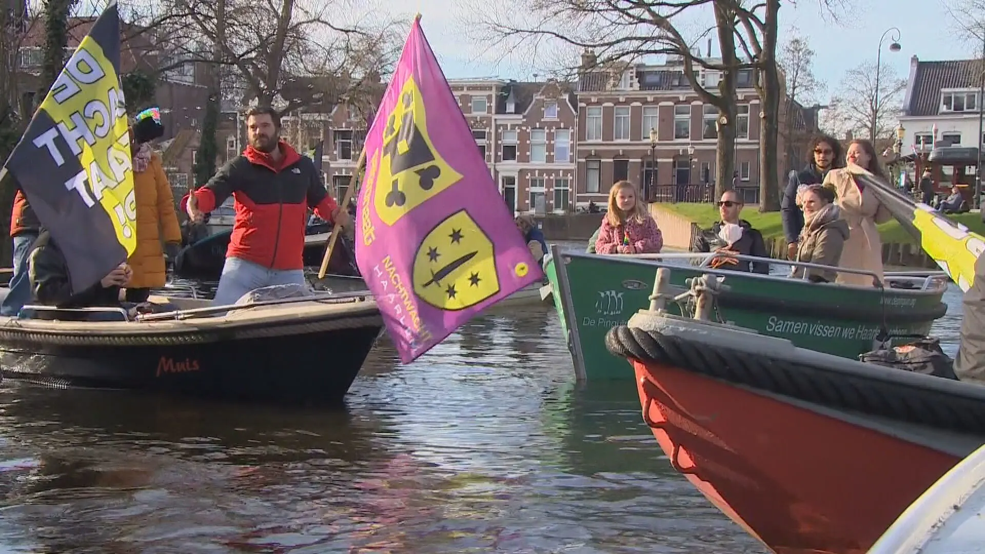 Nachthoreca in Haarlem start al eerder met actievoeren: boten varen uit om aandacht te vragen voor uitgaansleven