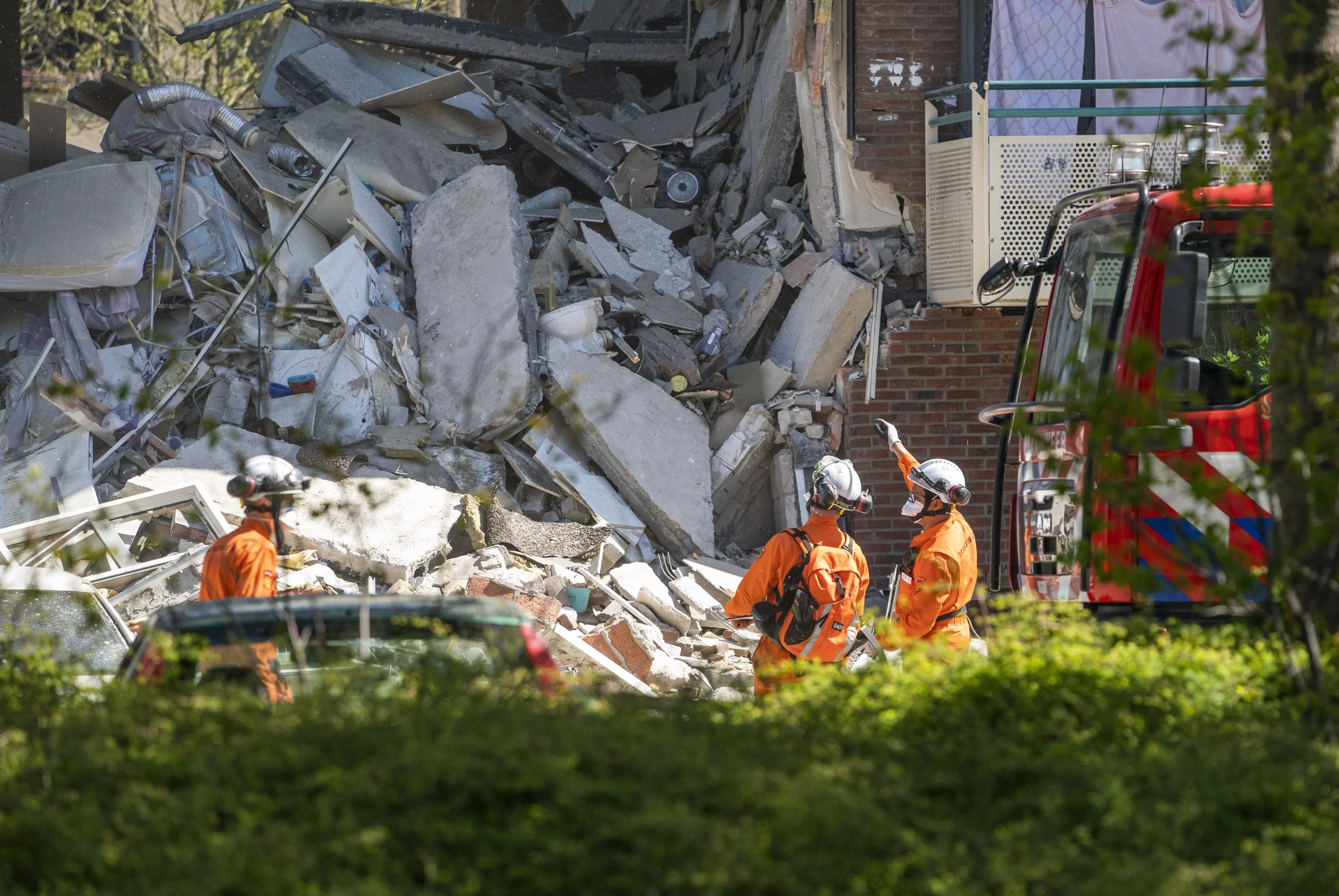 Buurtbewoners flatexplosie Bilthoven staan nog te trillen op hun benen: 'Lijkt wel een oorlogsgebied'
