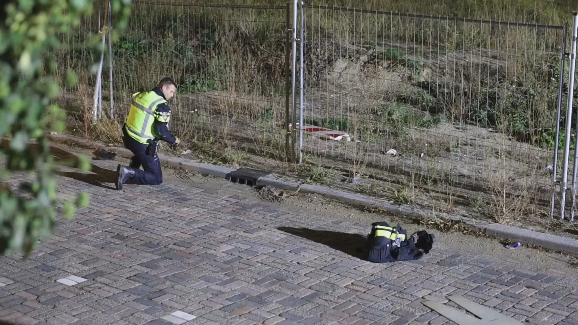 Rotterdamse politie naarstig op zoek naar doorrijder die agent raakte