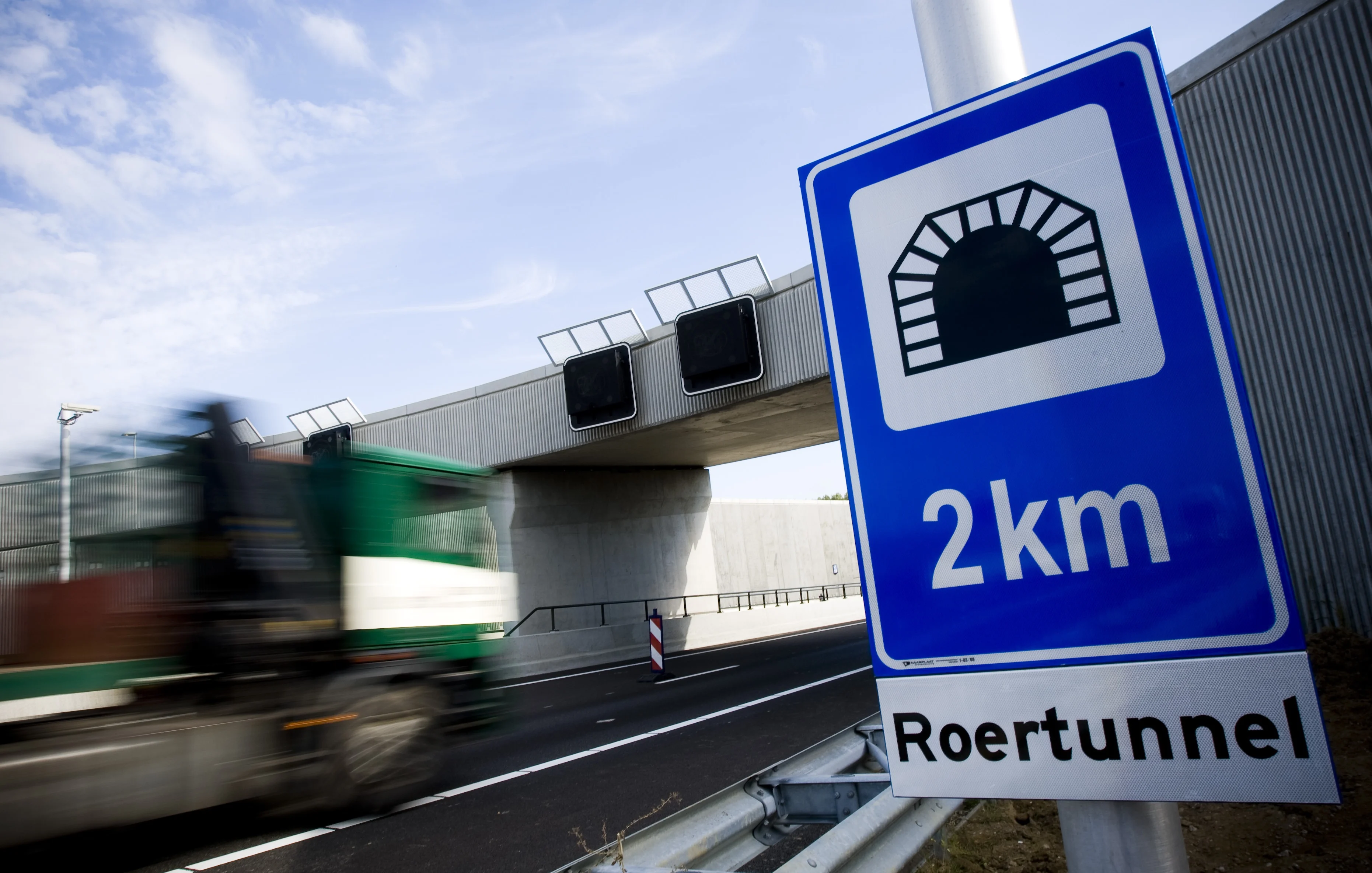 Storing legt tunnels bij Roermond plat: flinke vertragingen op A73