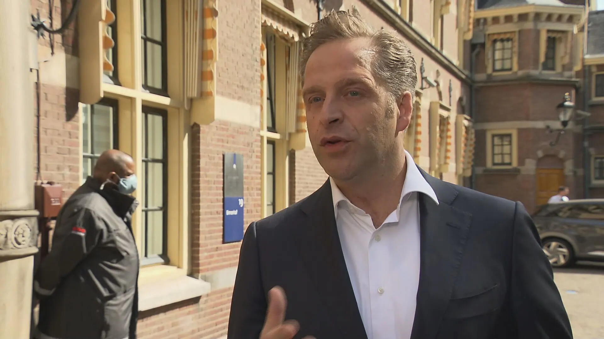 De Jonge: vertraging inentingen door leveringsproblemen Janssen