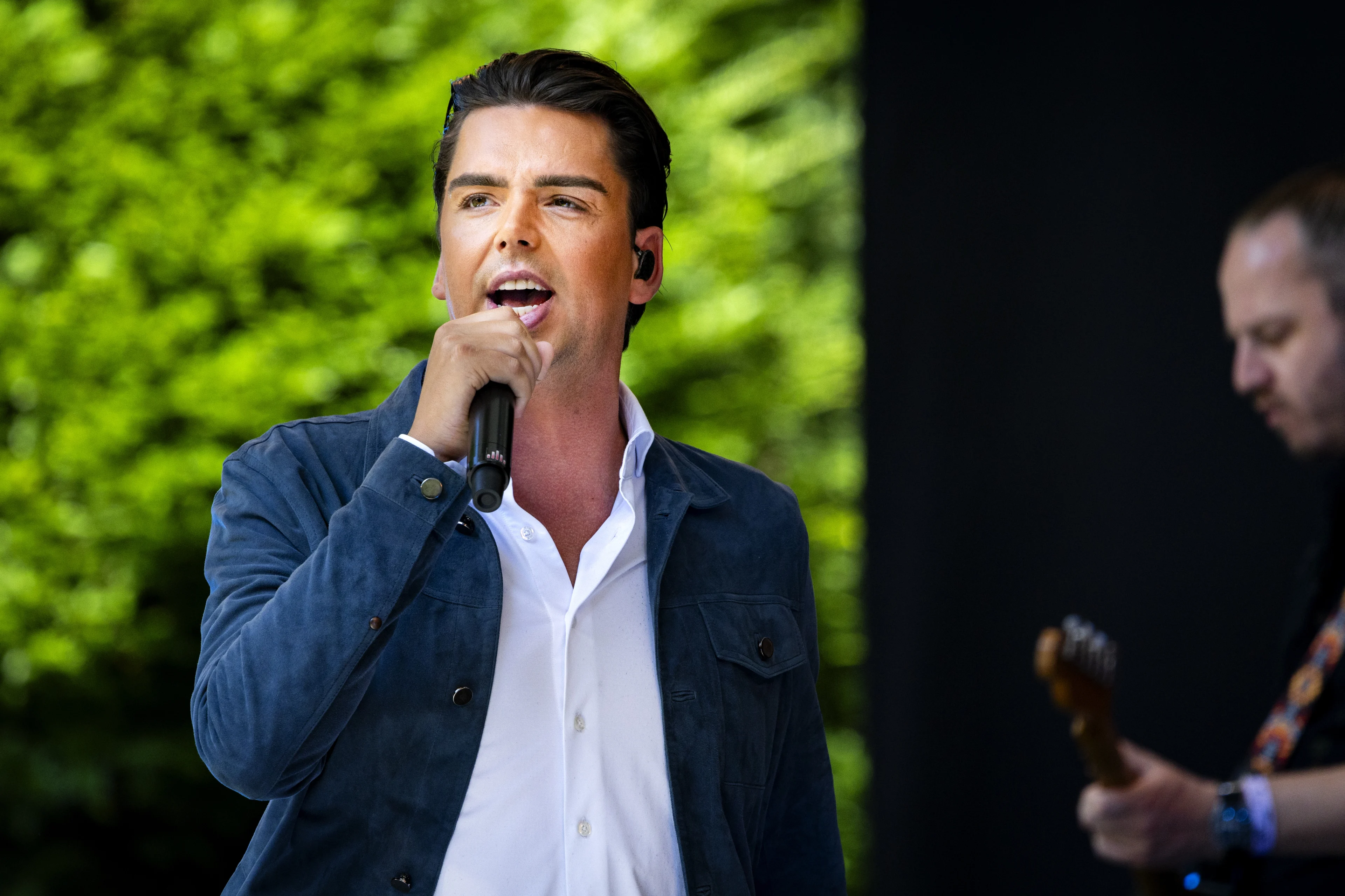 Yves Berendse wint Diamanten Award voor hit Terug In De Tijd