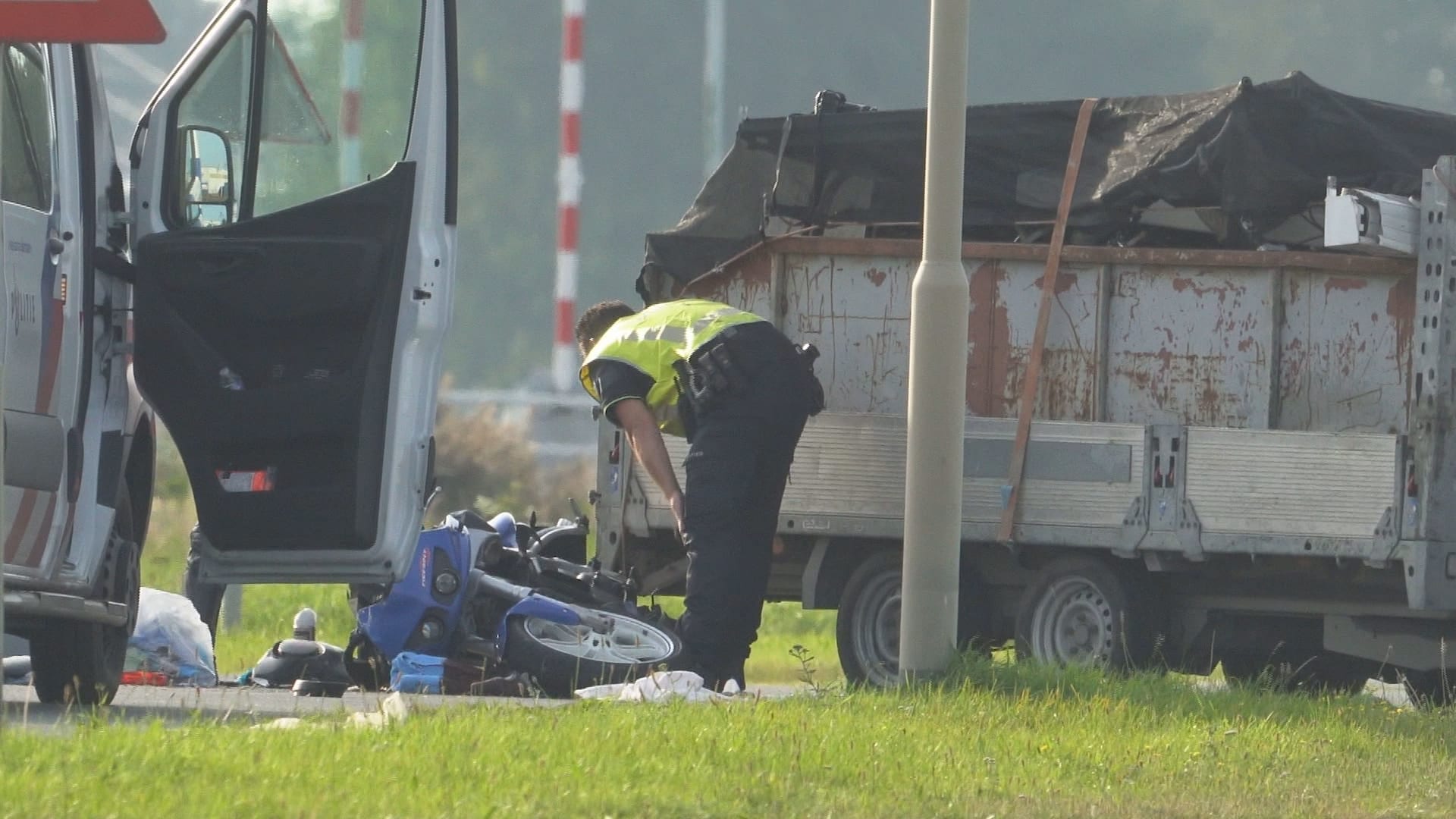 Motorrijder (25) komt om door ongeluk in Farmsum