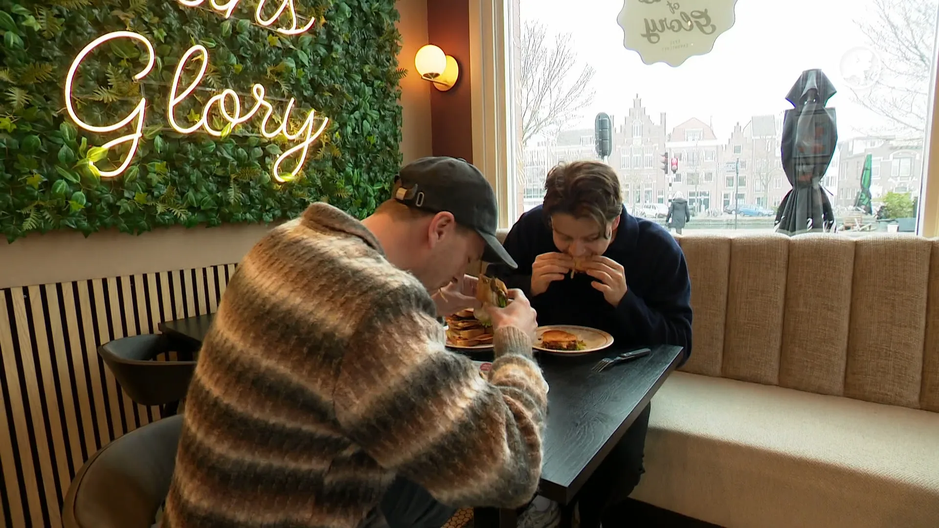 Strijd om meest bijzondere broodje barst los op NK Broodbeleggen