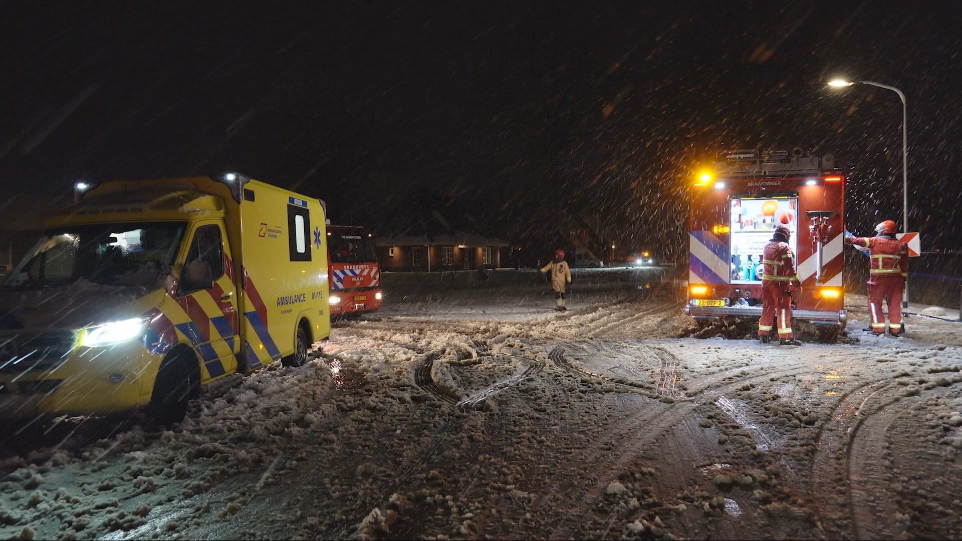 Winterse buien zorgen voor meerdere ongelukken: 'Ga de snelweg niet op'
