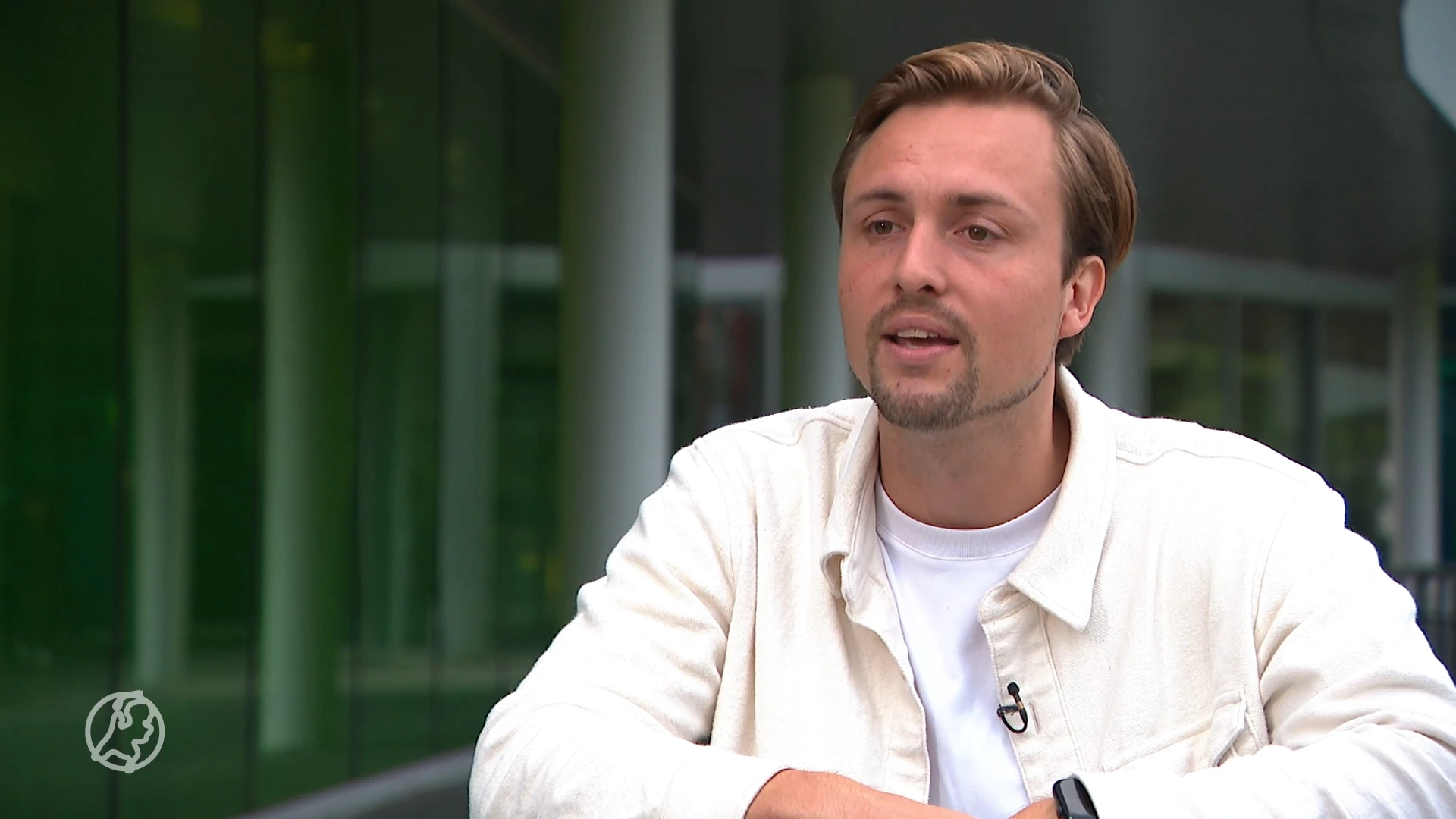 Menno (29) liep dwarslaesie op bij skiongeluk en waarschuwt nu anderen