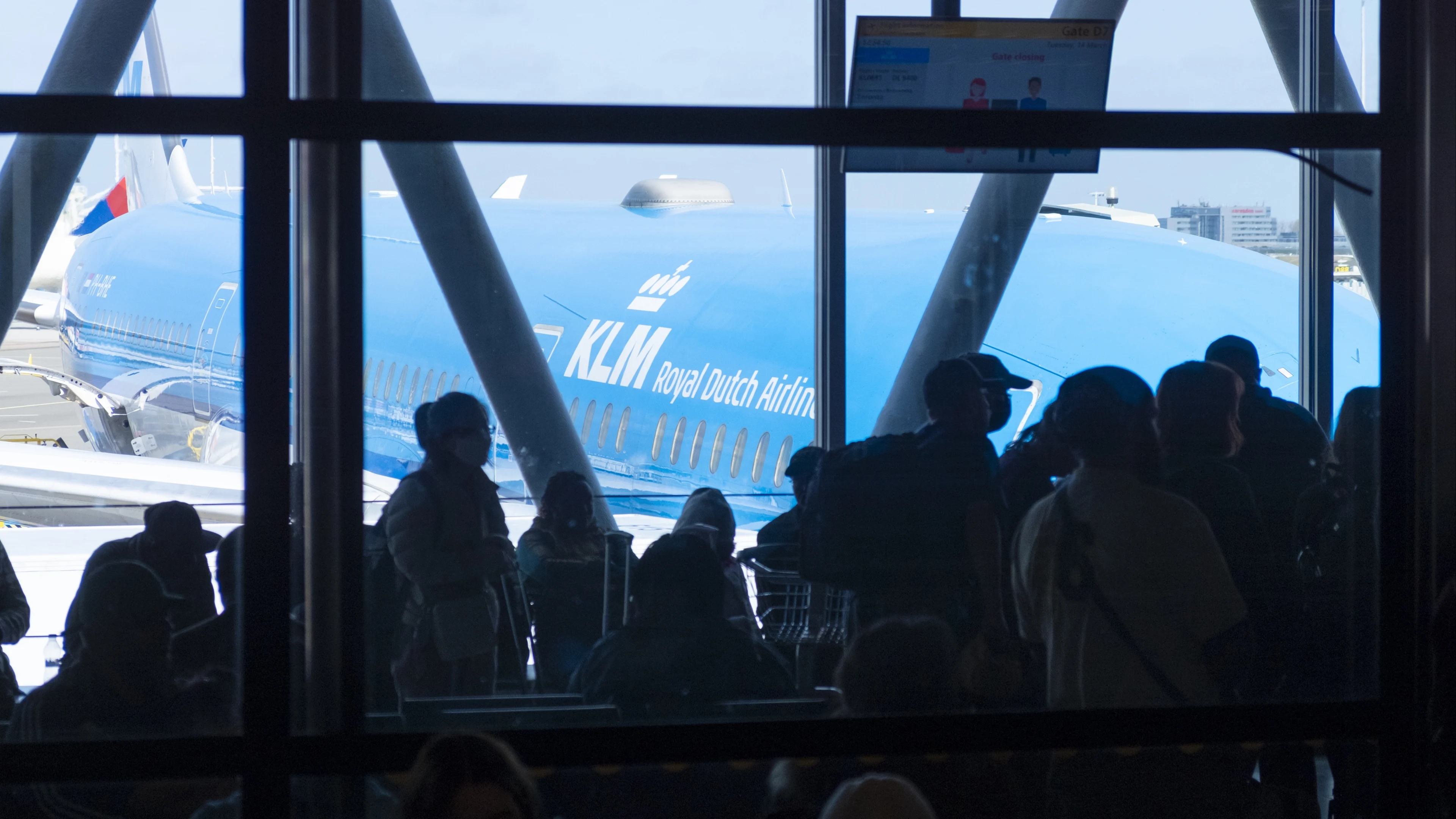 Vluchten naar Italië geannuleerd ondanks schrappen staking