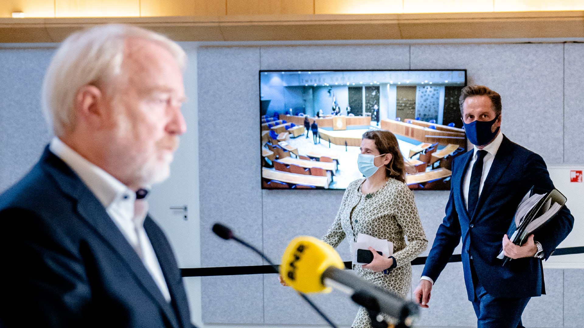 Ministerie van Volksgezondheid probeerde meerdere keren inhoud OMT-adviezen te wijzigen