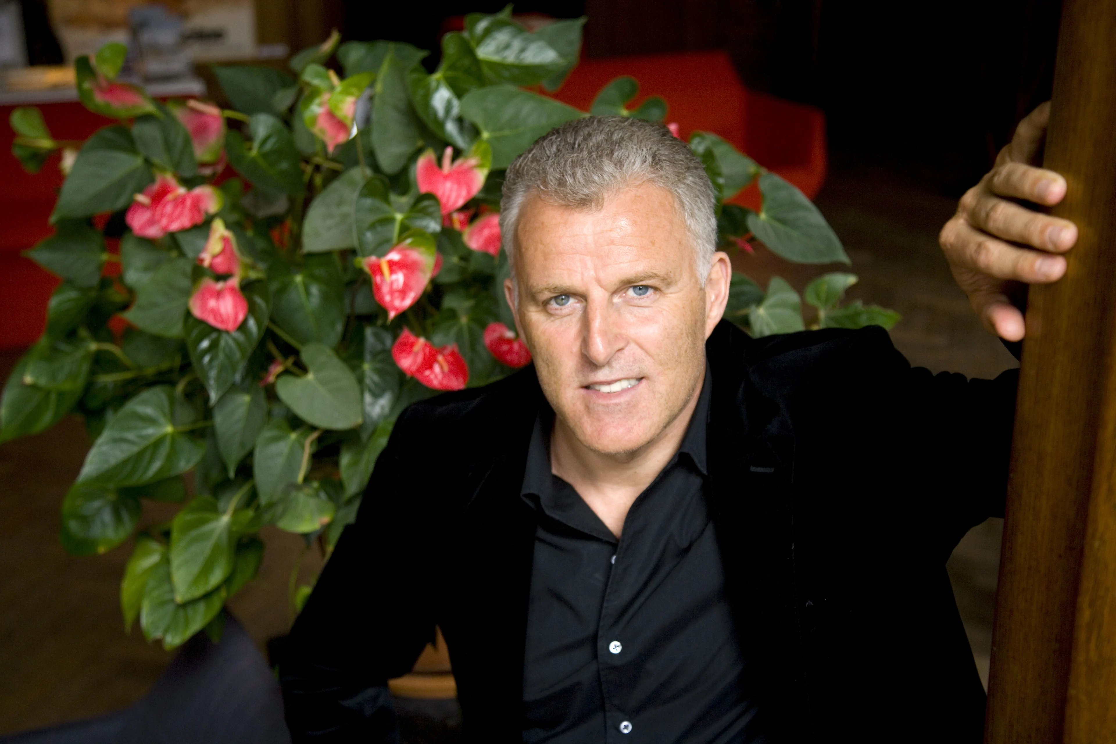 Boek van Peter R. de Vries is hoogste binnenkomer in top 10 bestsellerlijst