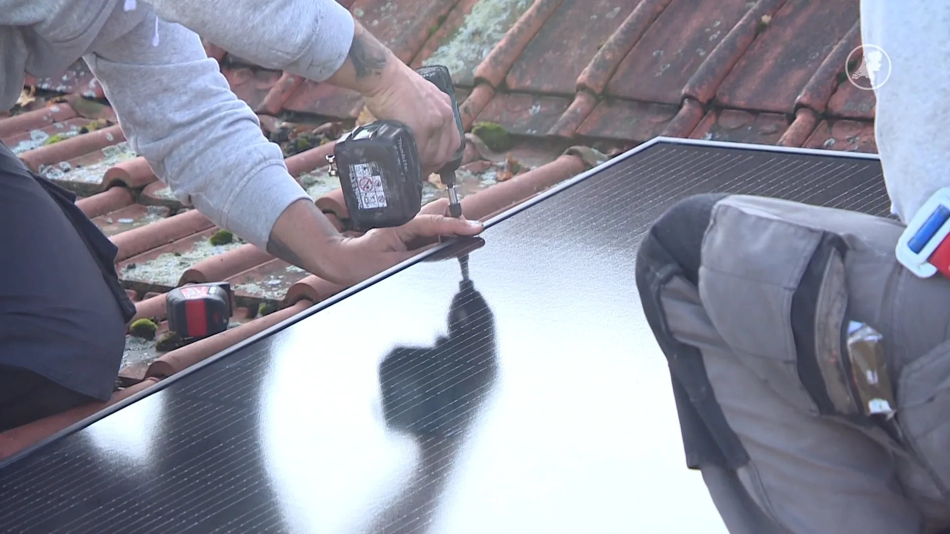 Enexis gaat huishoudens betalen om zonnepanelen tijdelijk uit te zetten