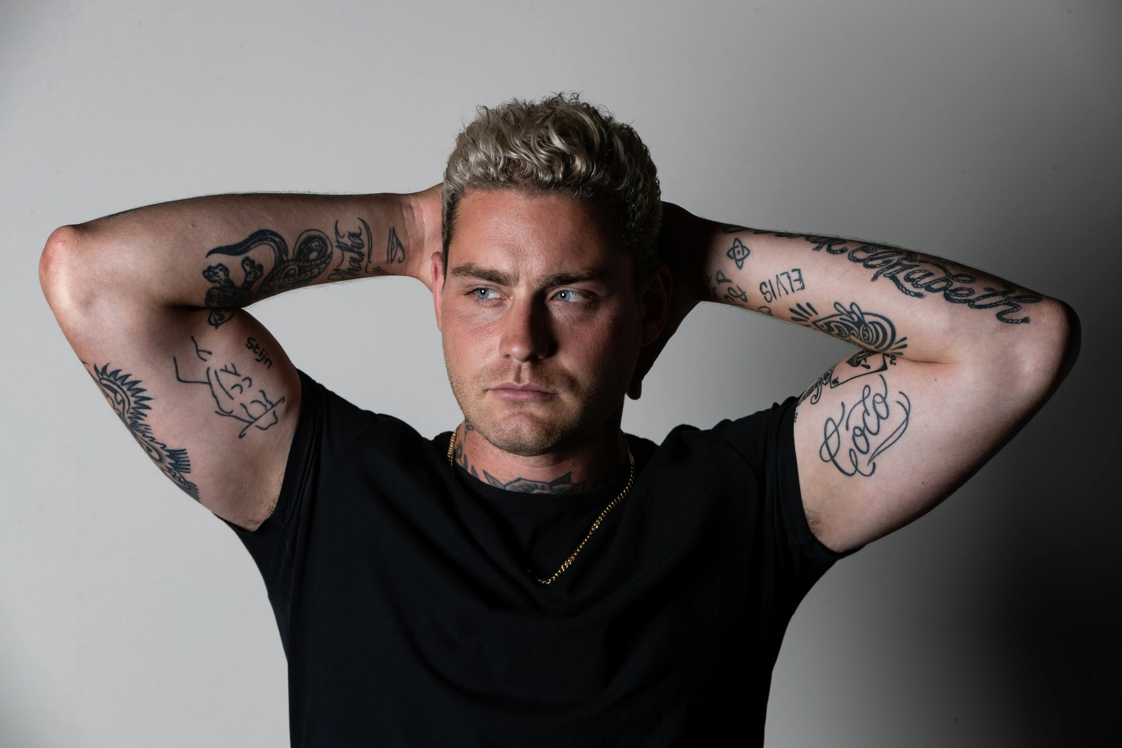 Douwe Bob met de dood bedreigd na plots vertrek bij Joods evenement