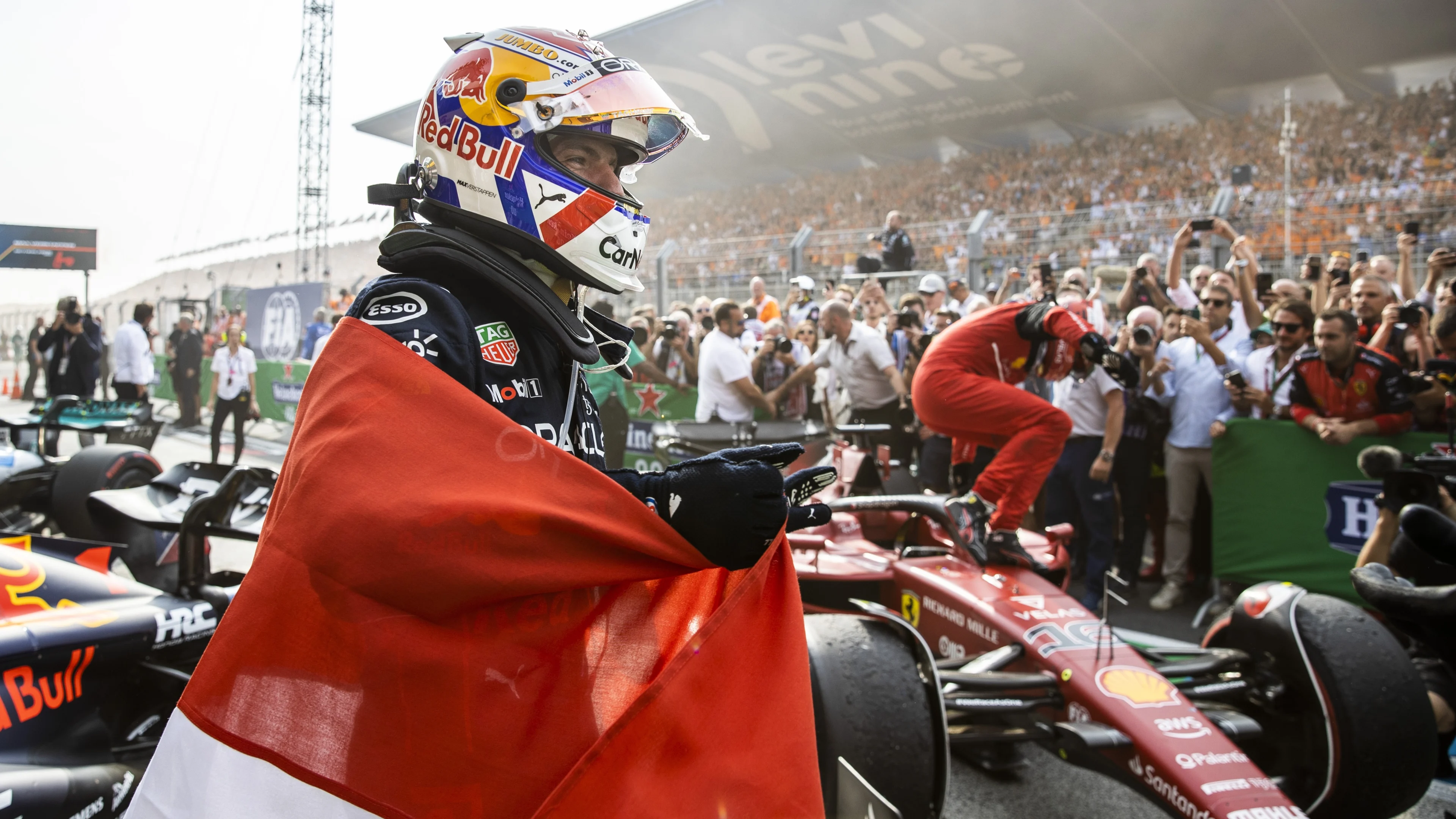 Max Verstappen uitzinnig: 'Trots om Nederlander te zijn'