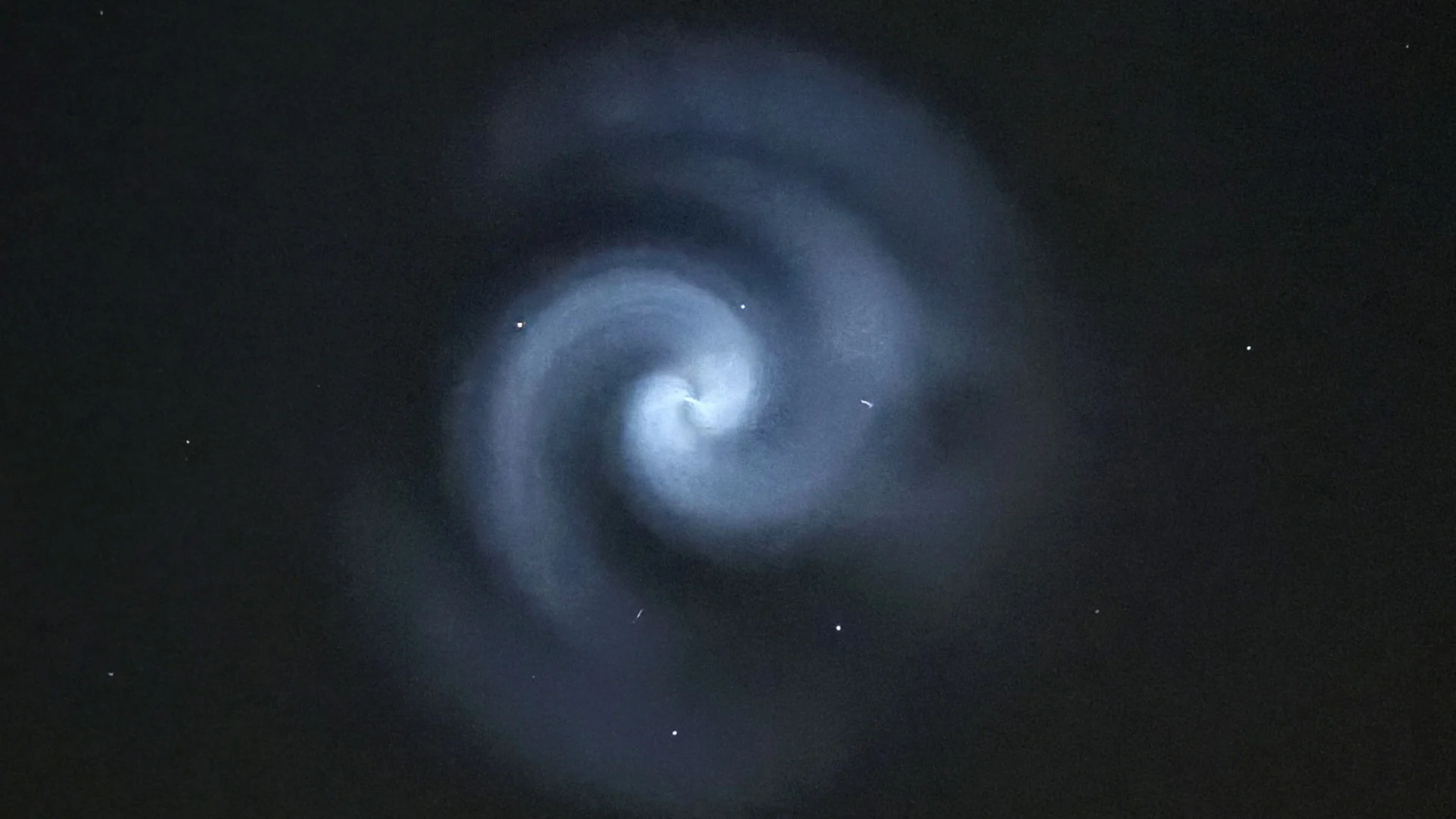 Spiraalvormig lichtverschijnsel gespot boven Nederland: dit was het