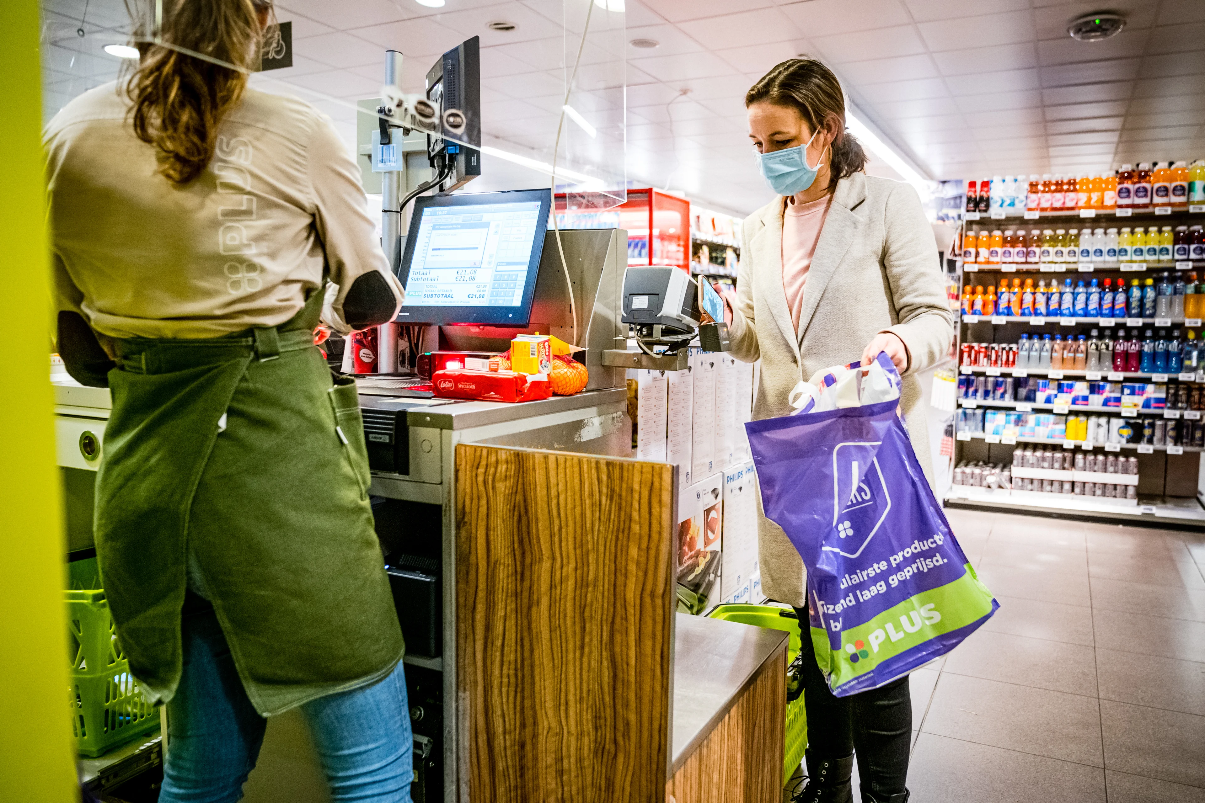 Een derde is niet van plan zich aan nóg strengere coronamaatregelen te houden