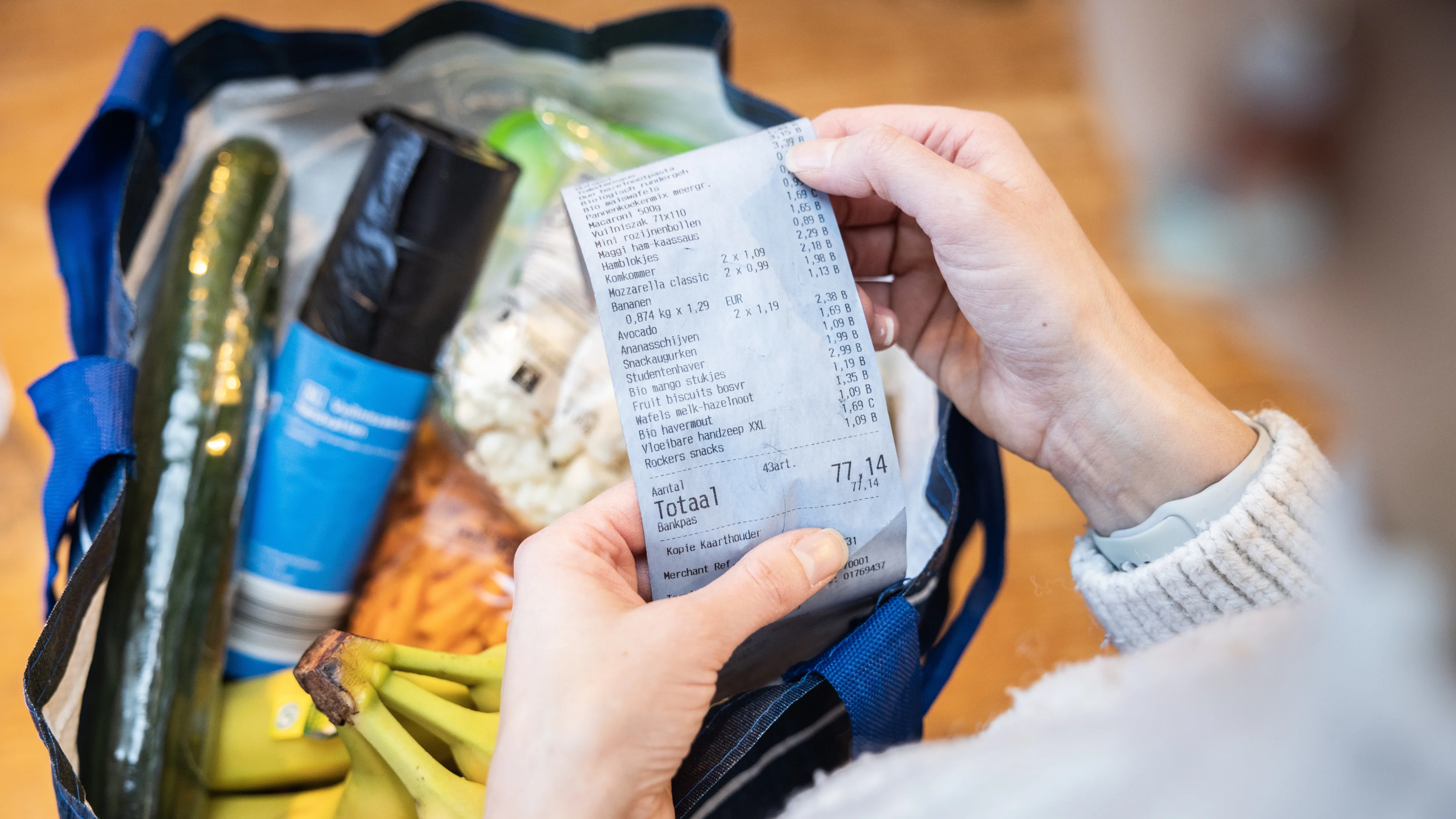 Prijzen stijgen weer sneller dan maand eerder, vooral boodschappen duurder