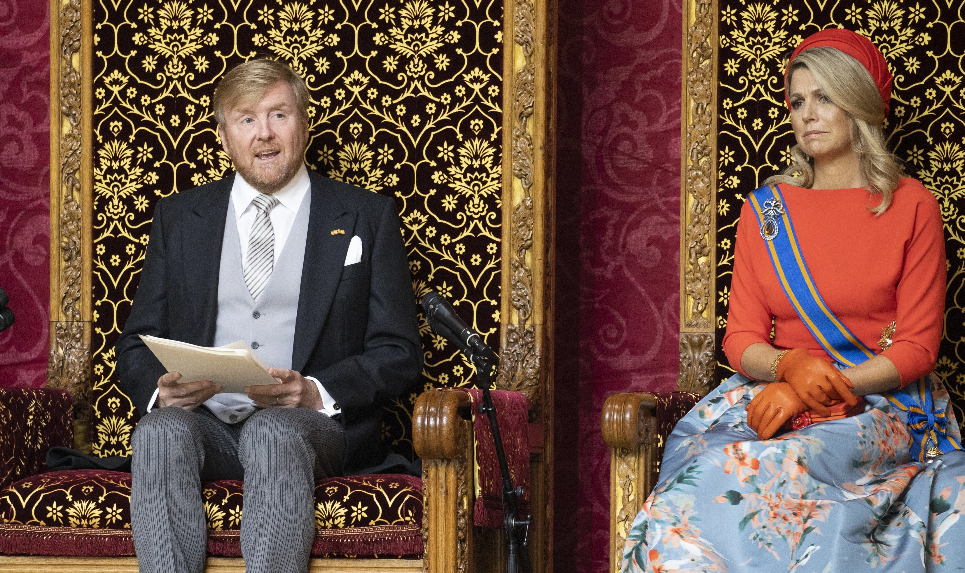 Regering in Troonrede door het stof om afhandeling aardbevingsschade en toeslagen