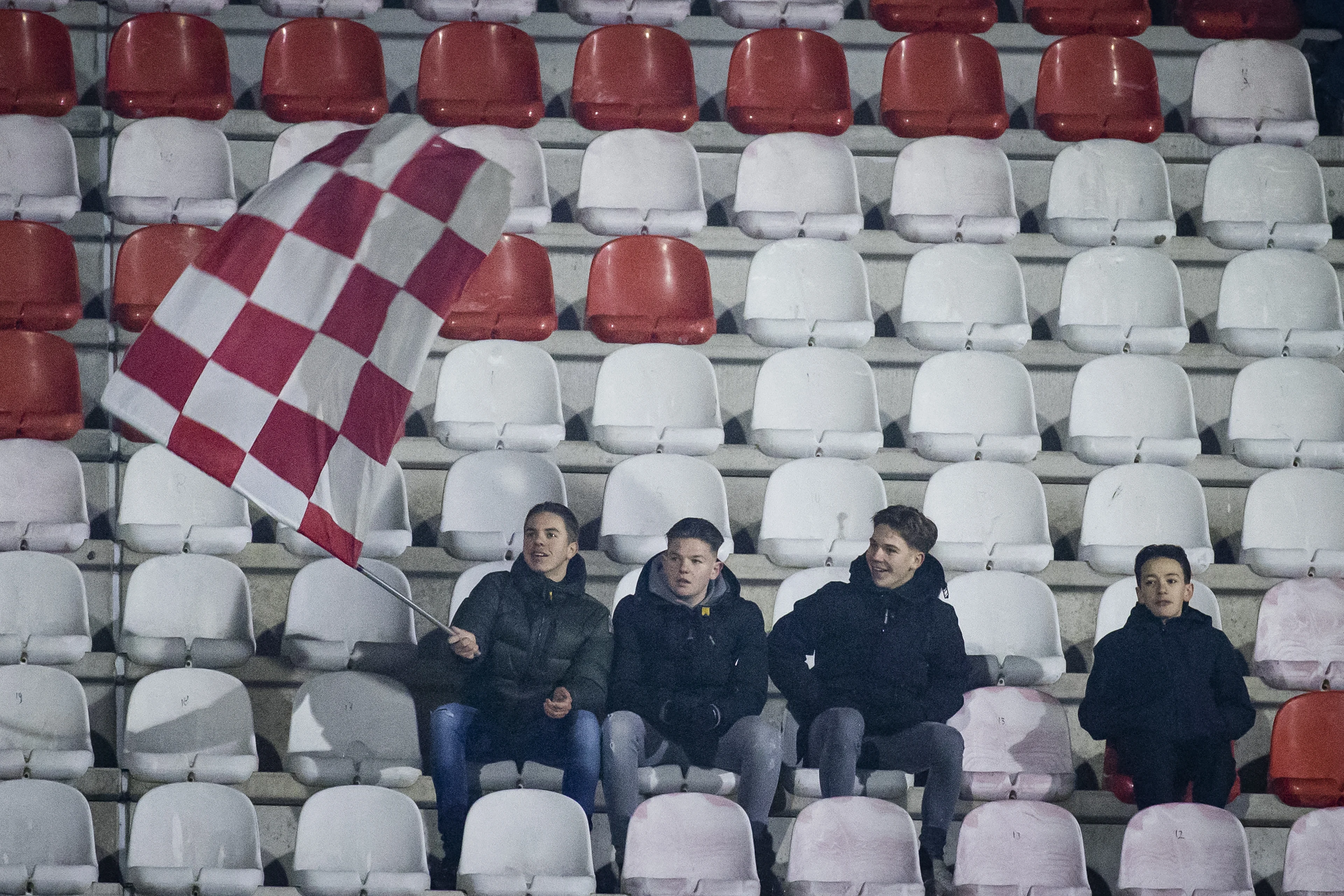 TOP Oss gaat sorry zeggen op basisscholen na vechtpartij tijdens wedstrijd