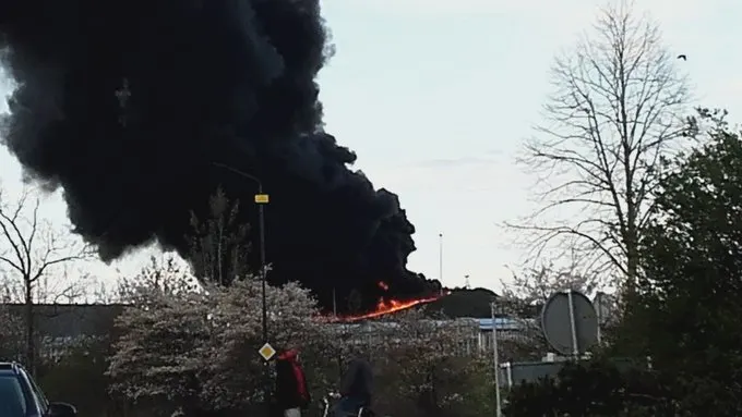 Skibaan De Schans in Uden wordt zwarte piste door enorme brand